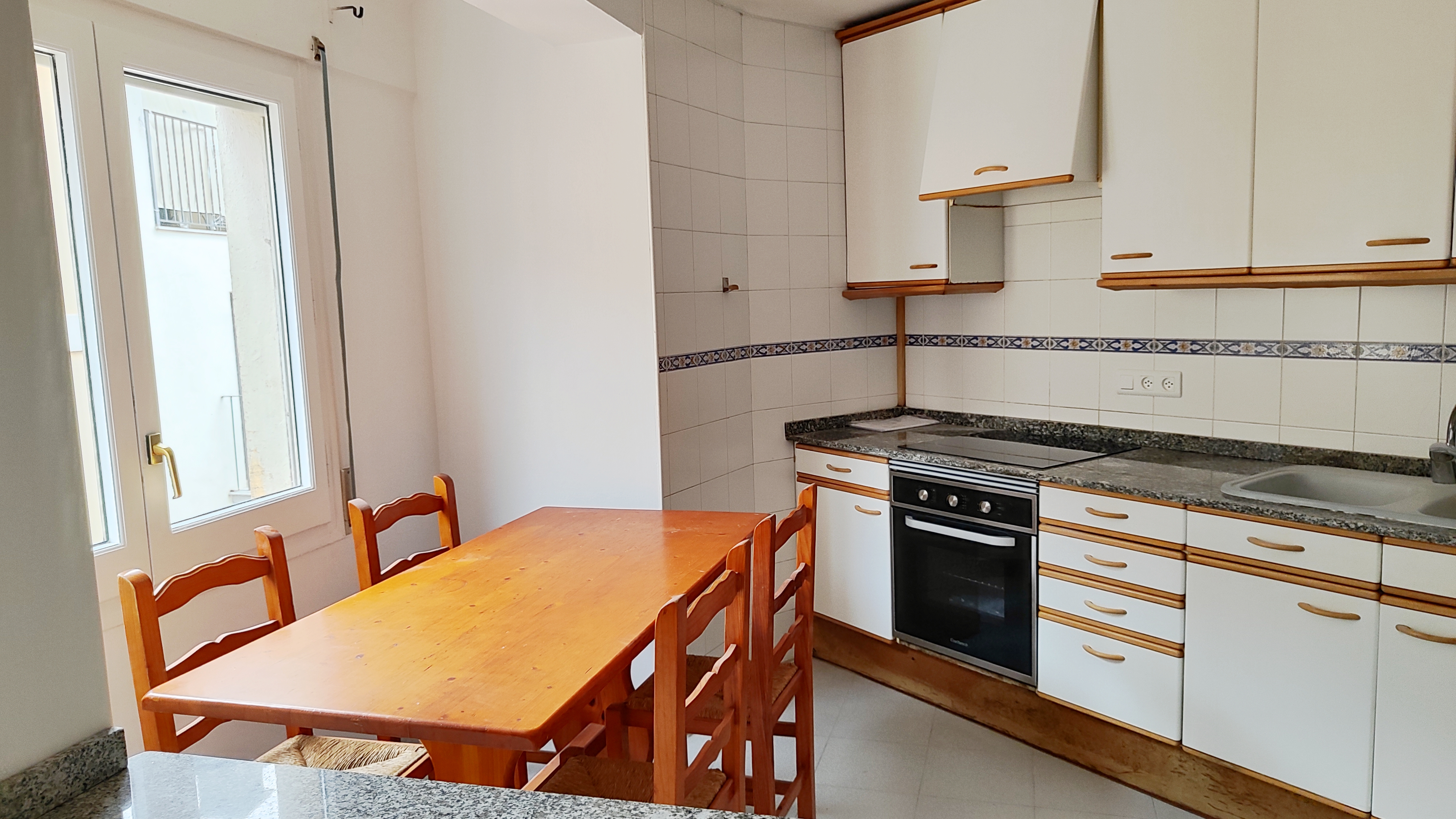 Piso en venta en Sant Julià de Lòria, 2 habitaciones, 59 metros