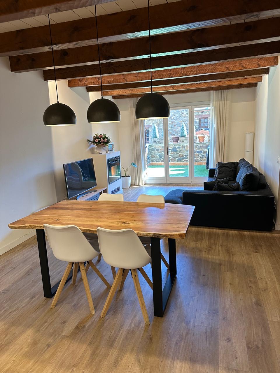 Piso de alquiler en Sispony, 2 habitaciones, 130 metros