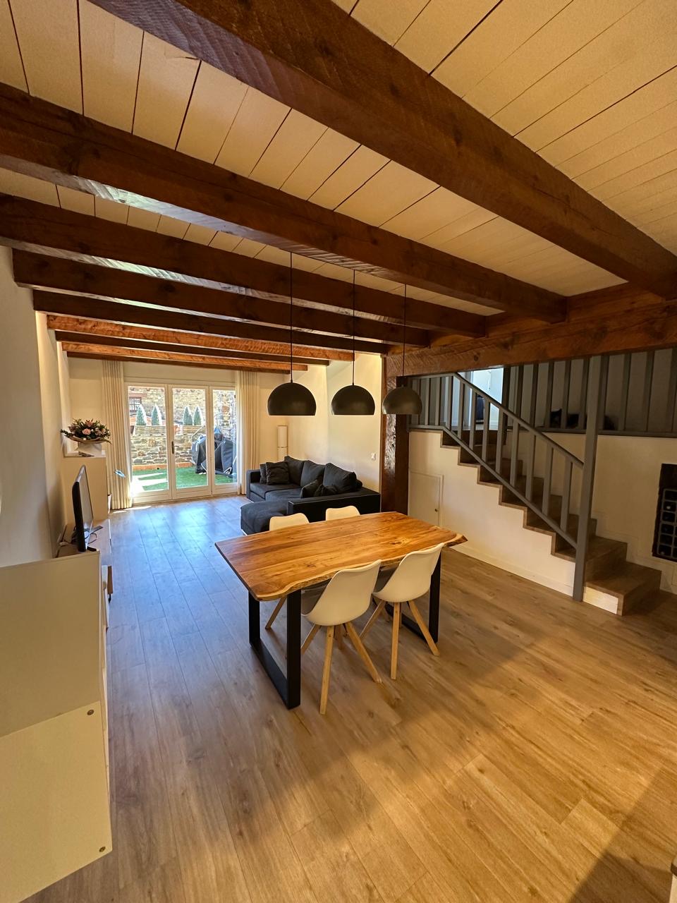 Piso de alquiler en Sispony, 2 habitaciones, 130 metros