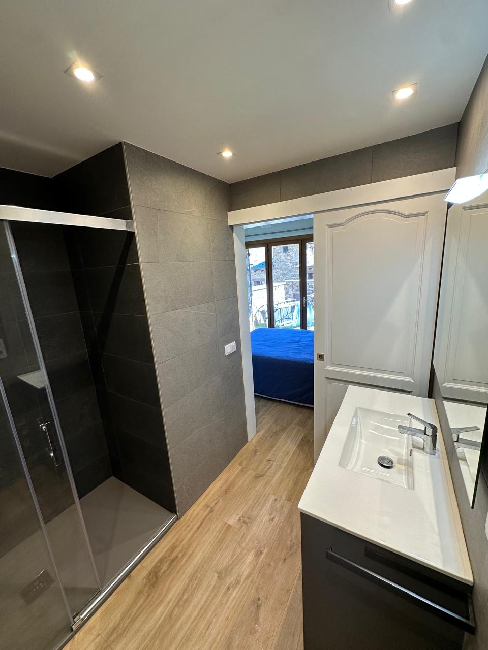 Piso de alquiler en Sispony, 2 habitaciones, 130 metros