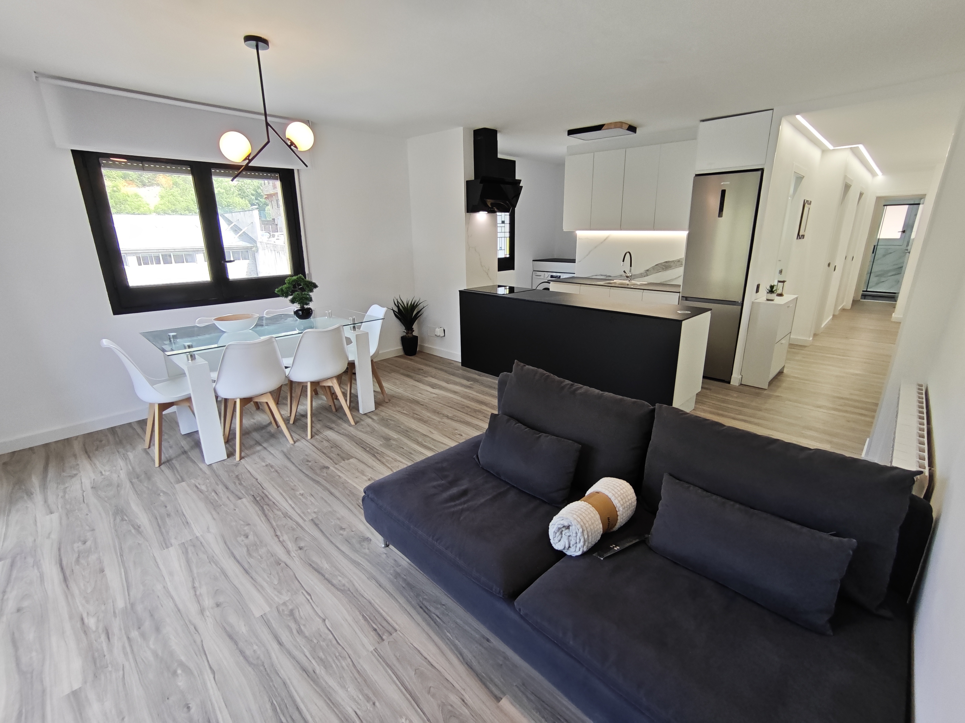 Piso en venta en Encamp, 3 habitaciones, 108 metros