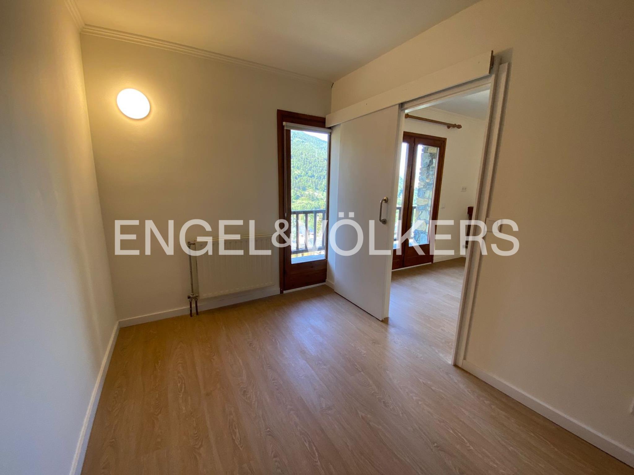 Piso de alquiler en El Tarter, 2 habitaciones, 79 metros