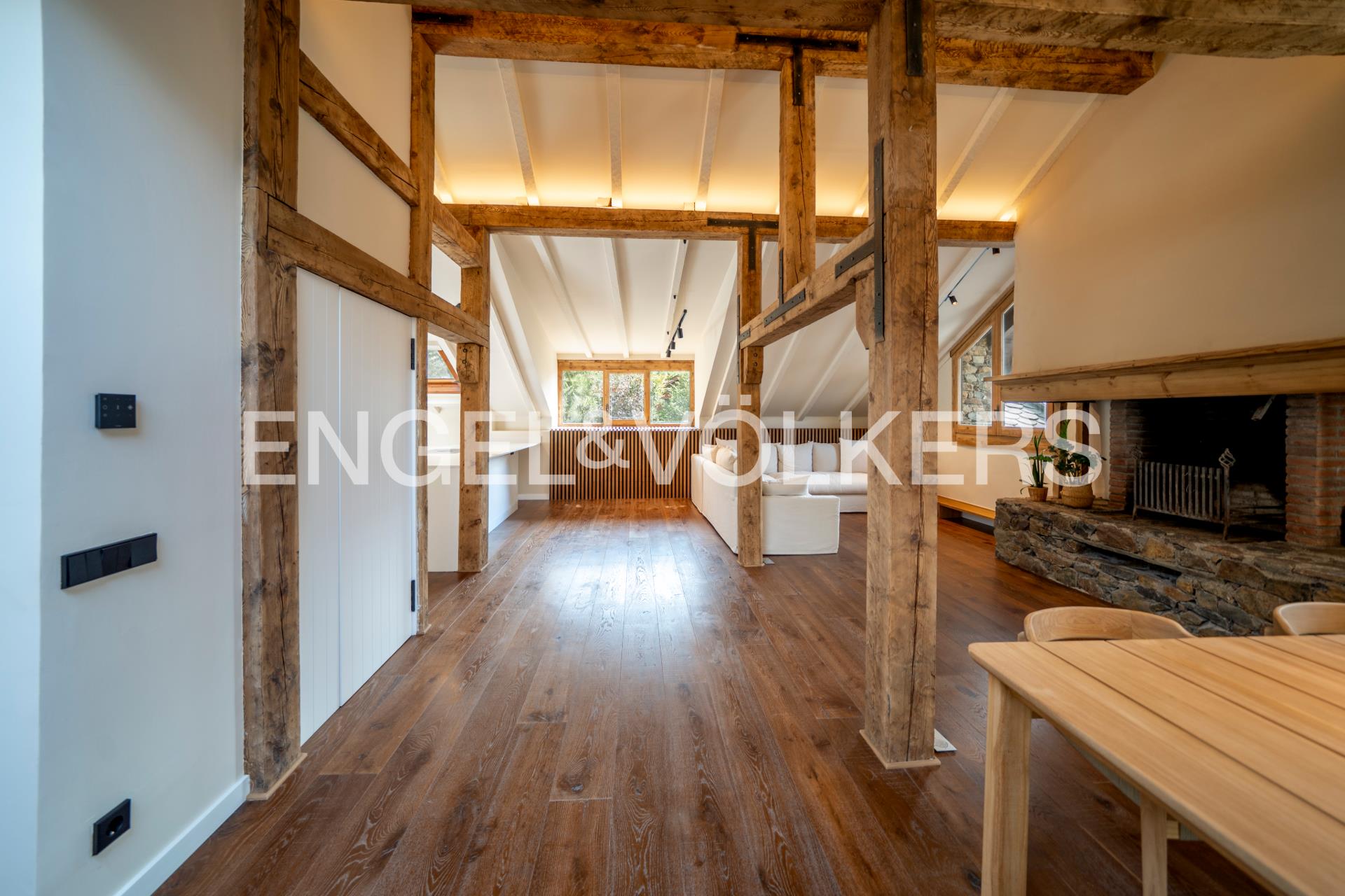 Casa adossada en venda a Ordino, 4 habitacions, 243 metres