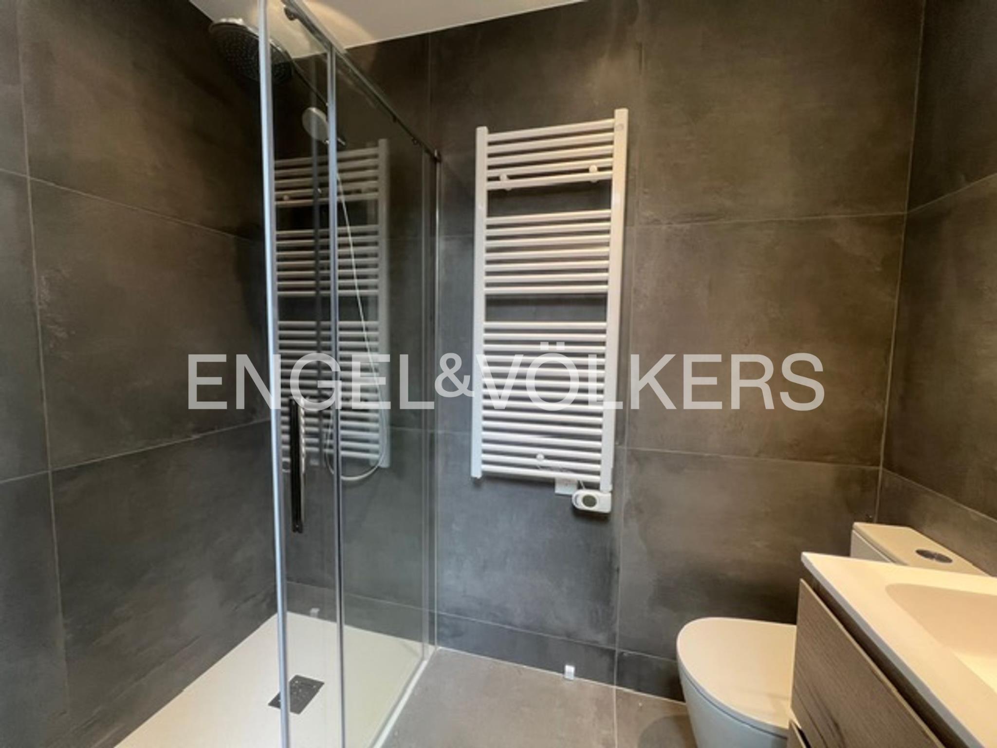 Ático de alquiler en Escaldes Engordany, 4 habitaciones, 180 metros