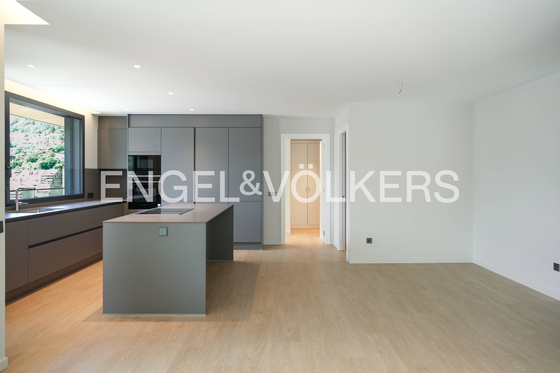 Ático en venta en Escaldes Engordany, 4 habitaciones, 187 metros