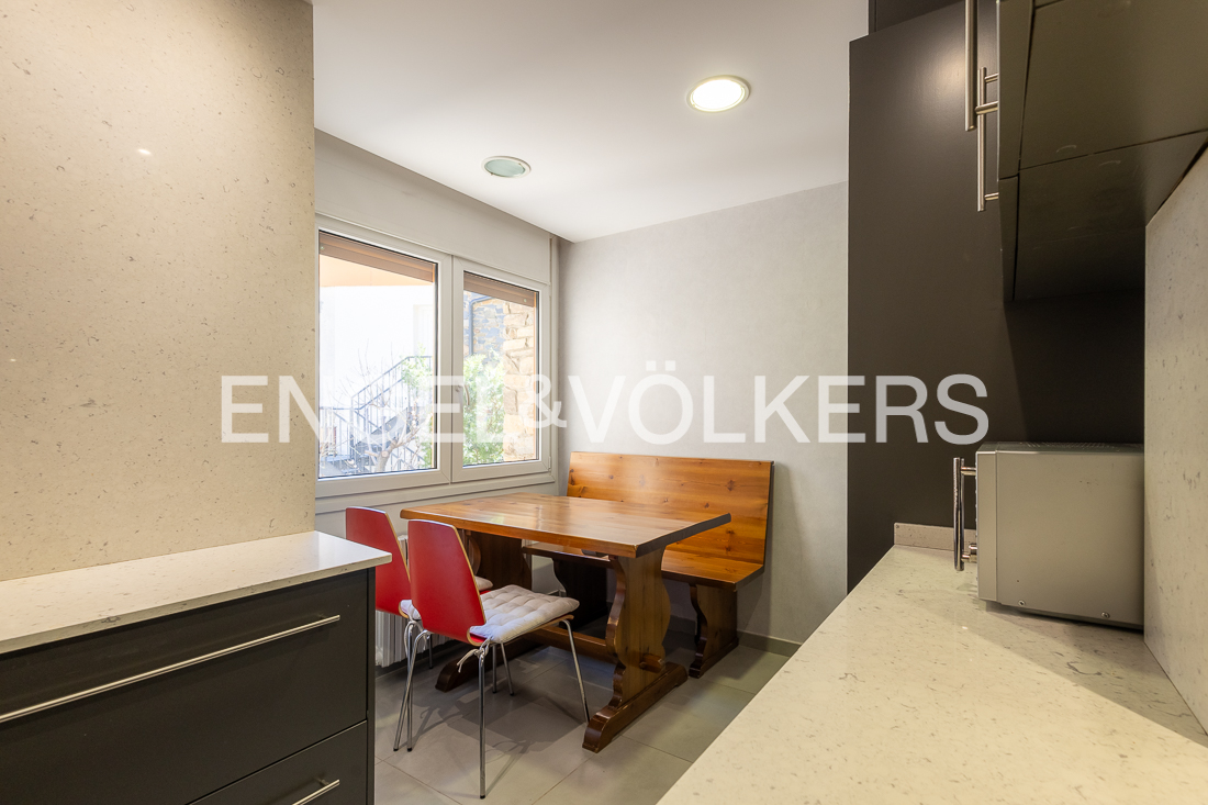 Pis en venda a Santa Coloma, 3 habitacions, 157 metres