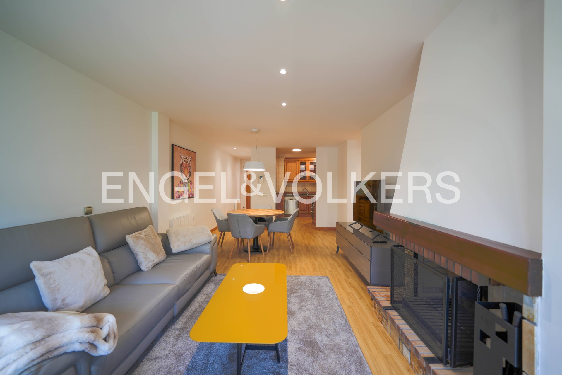 Pis en venda a Arinsal, 2 habitacions, 95 metres