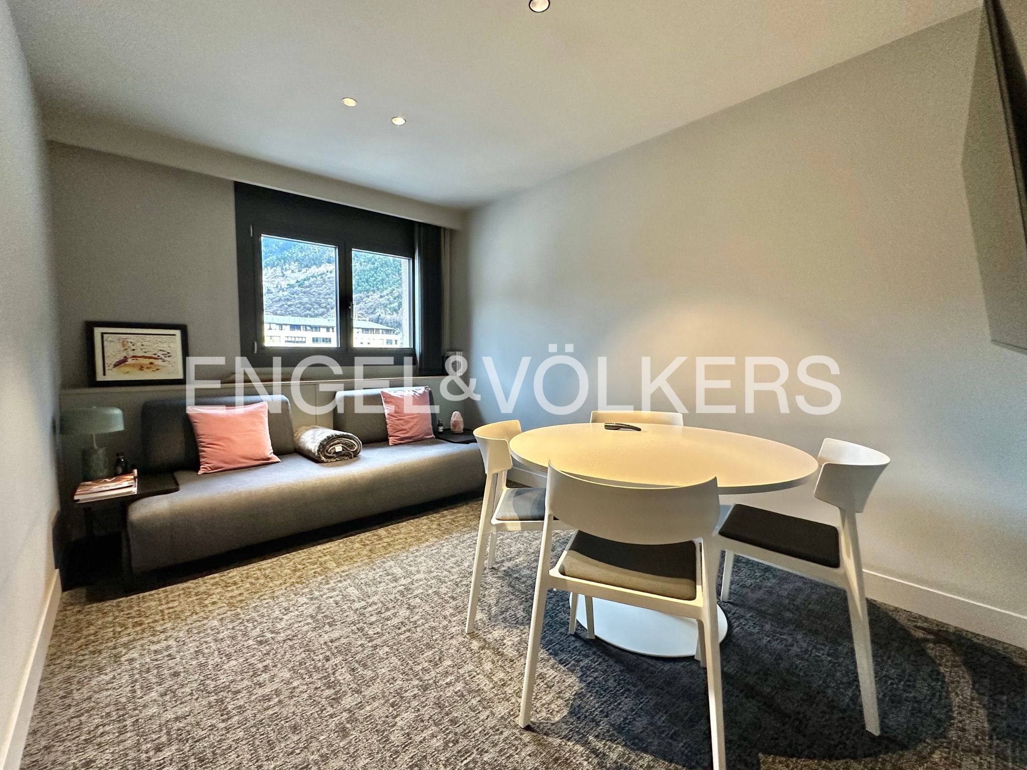 Despatx de lloguer a Andorra la Vella, 180 metres