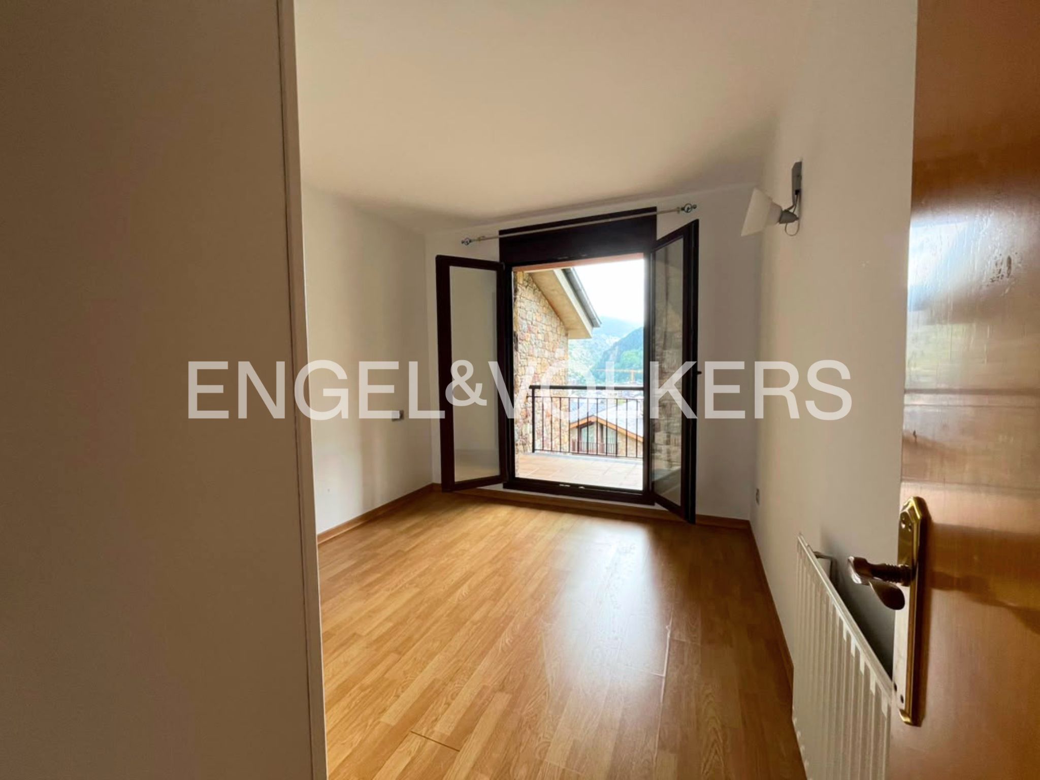 Pis de lloguer a Prats, 3 habitacions, 145 metres