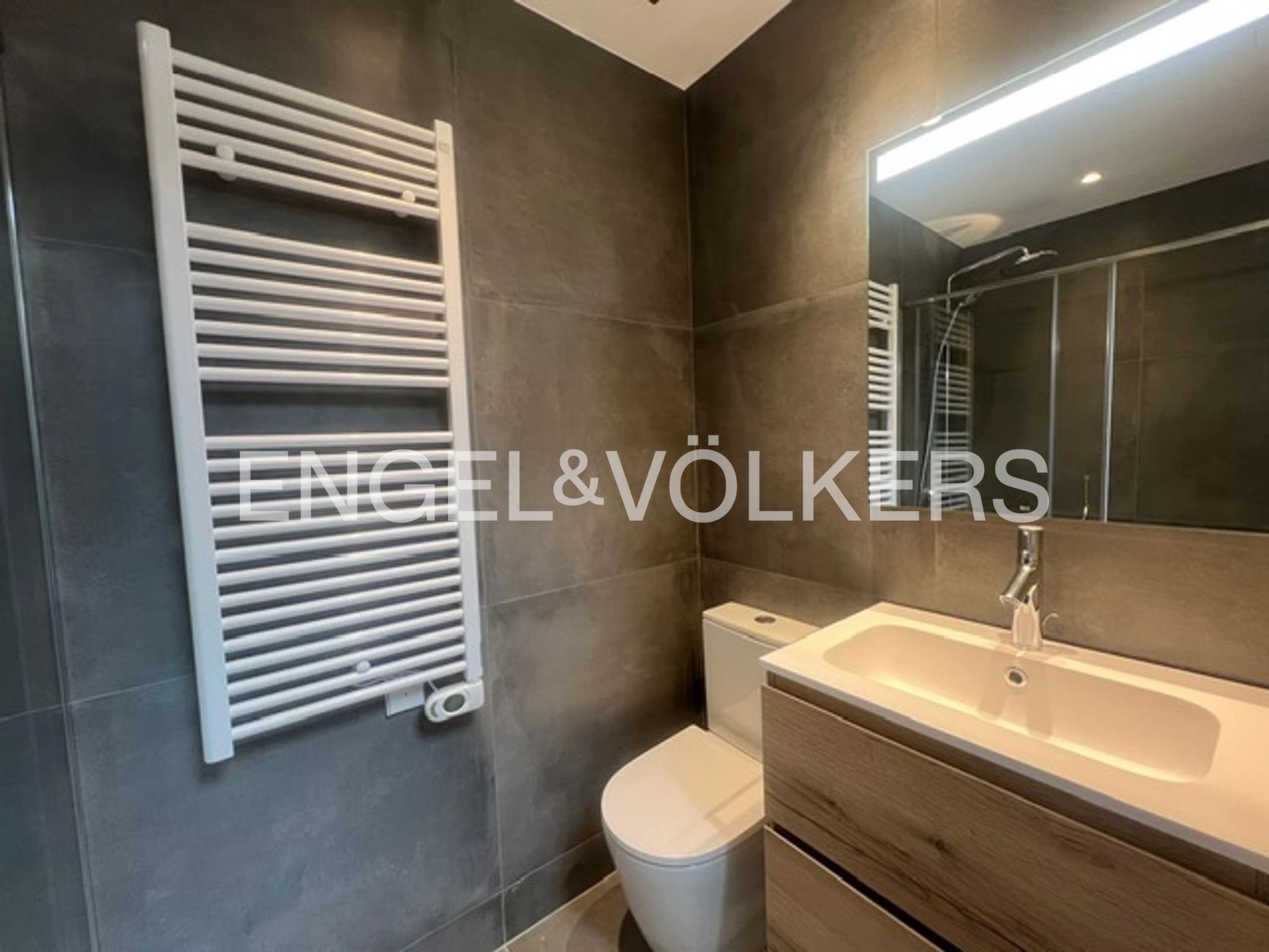 Ático de alquiler en Escaldes Engordany, 4 habitaciones, 180 metros
