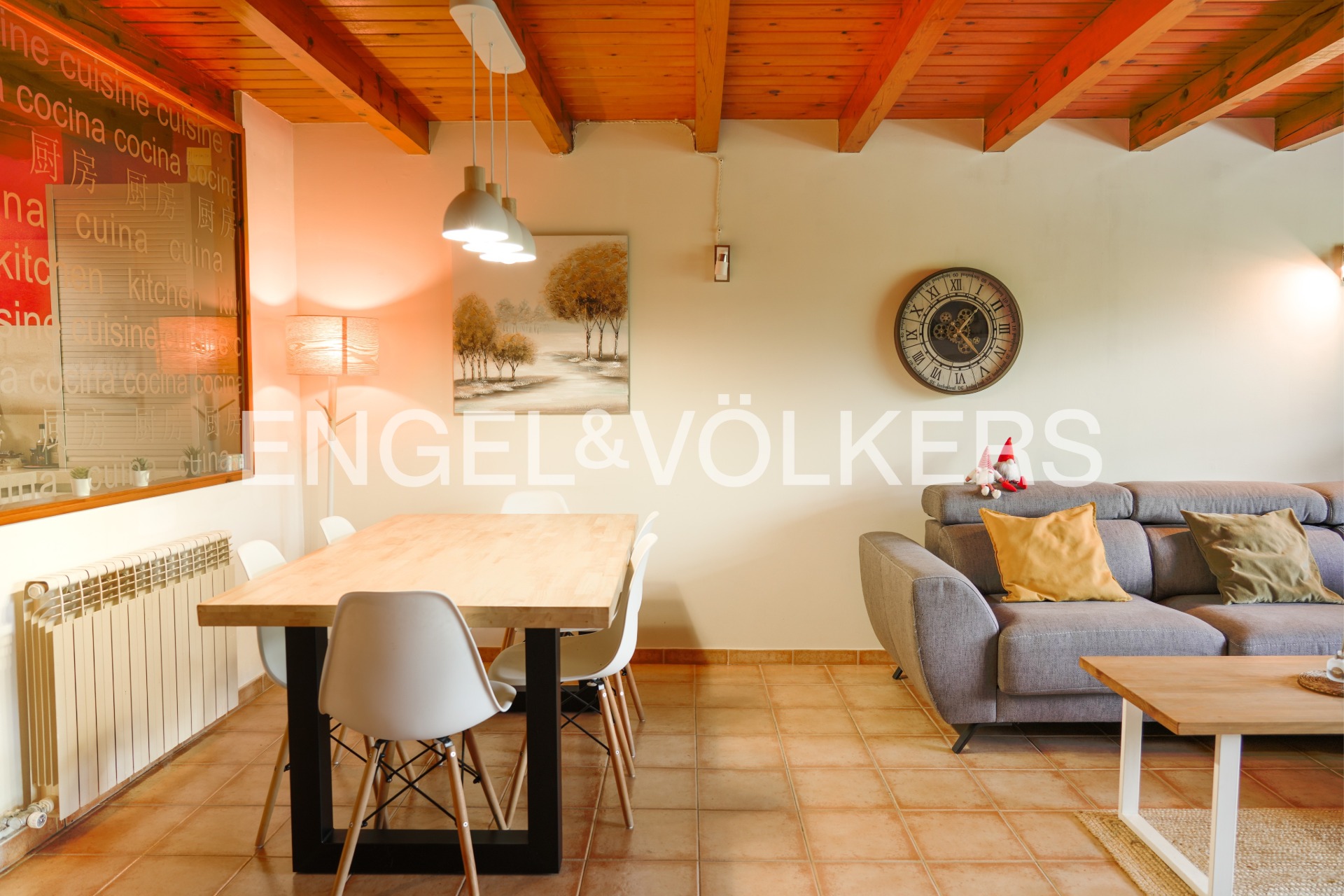 Casa adossada en venda a Ordino, 4 habitacions, 240 metres