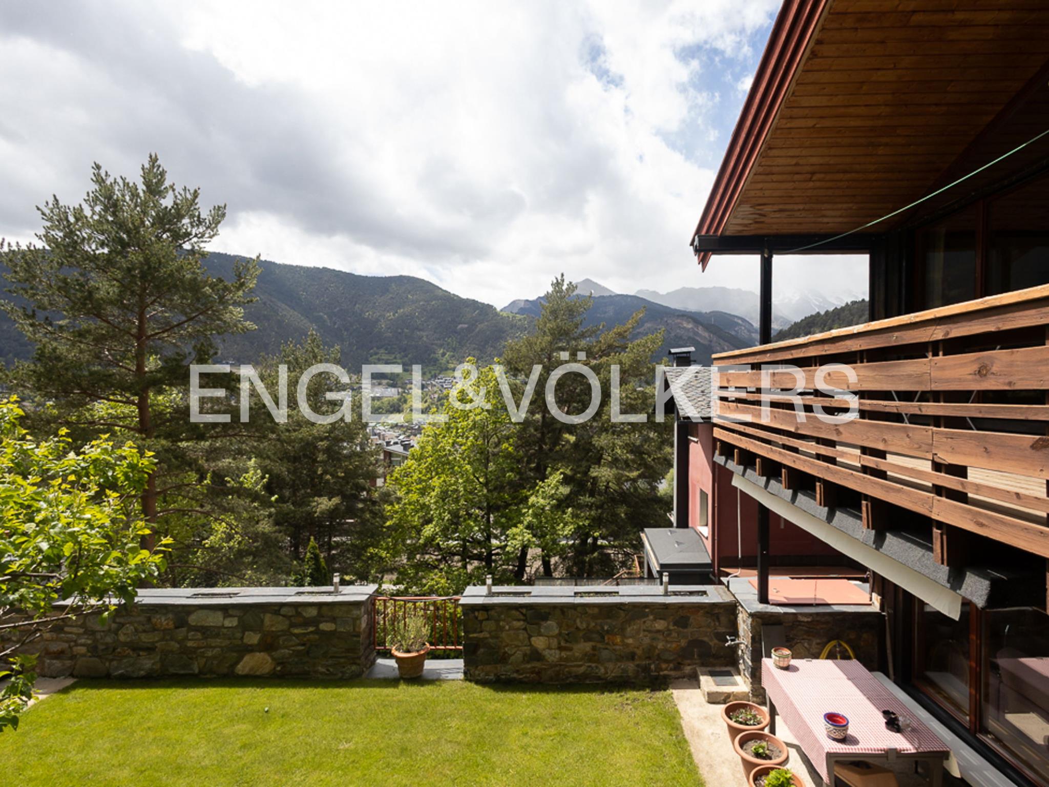 Xalet en venda a L'Aldosa de la Massana, 4 habitacions, 241 metres