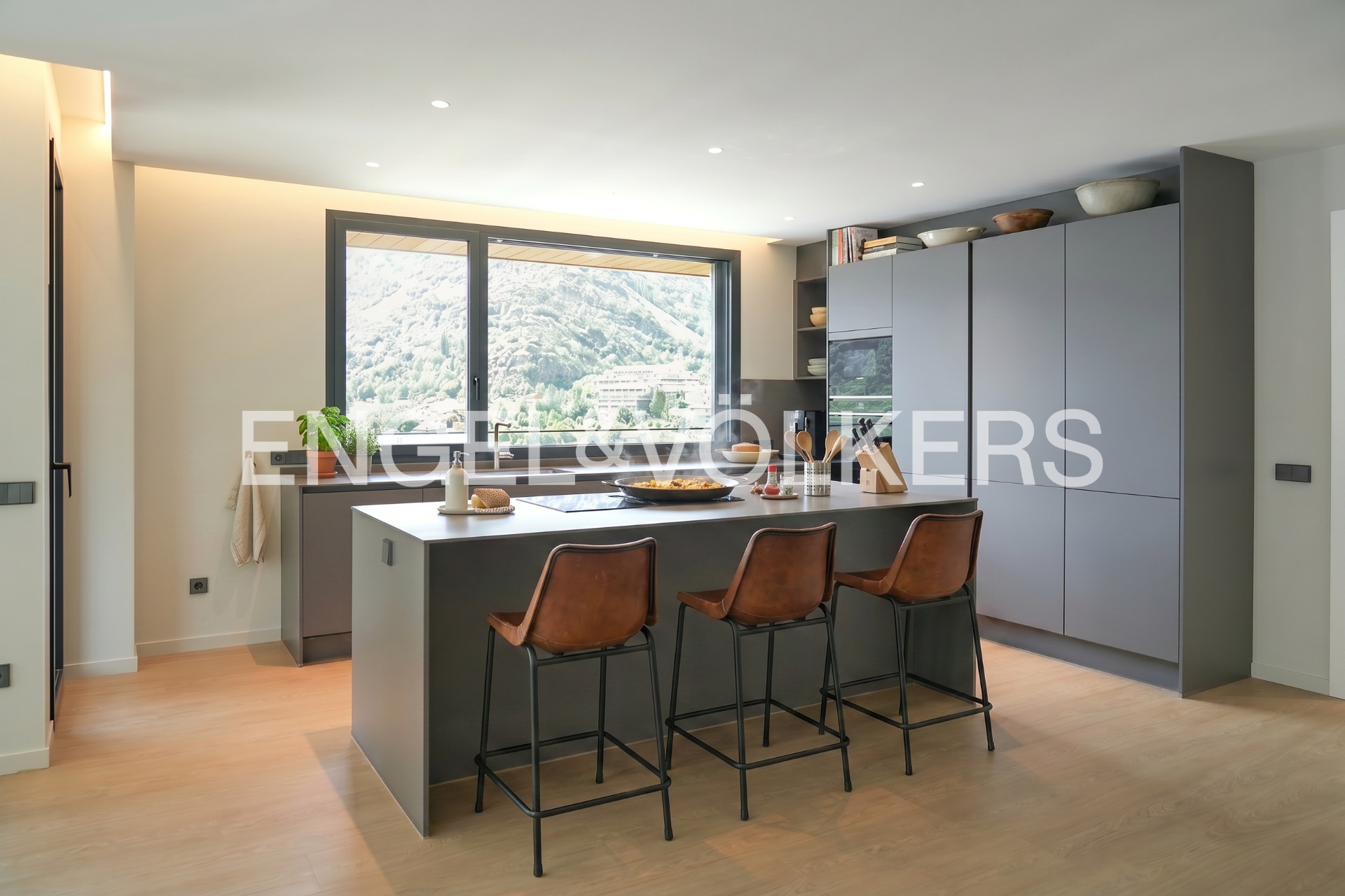 Ático en venta en Escaldes Engordany, 4 habitaciones, 187 metros
