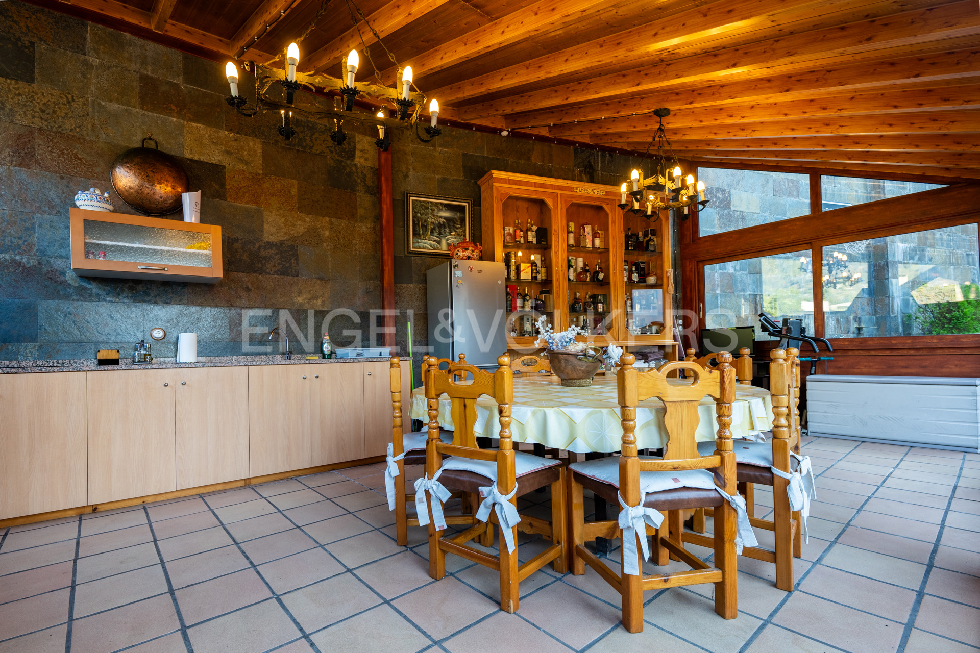 Chalet en venta en Aixirivall, 4 habitaciones, 488 metros