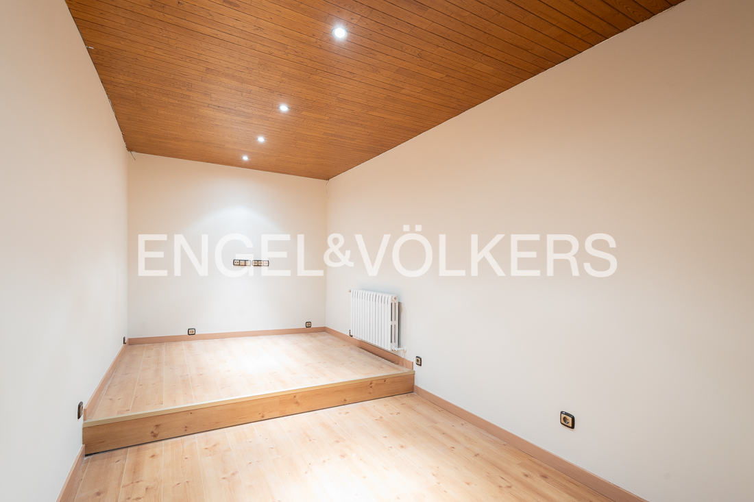 Chalet en venta en Andorra la Vella, 4 habitaciones, 450 metros