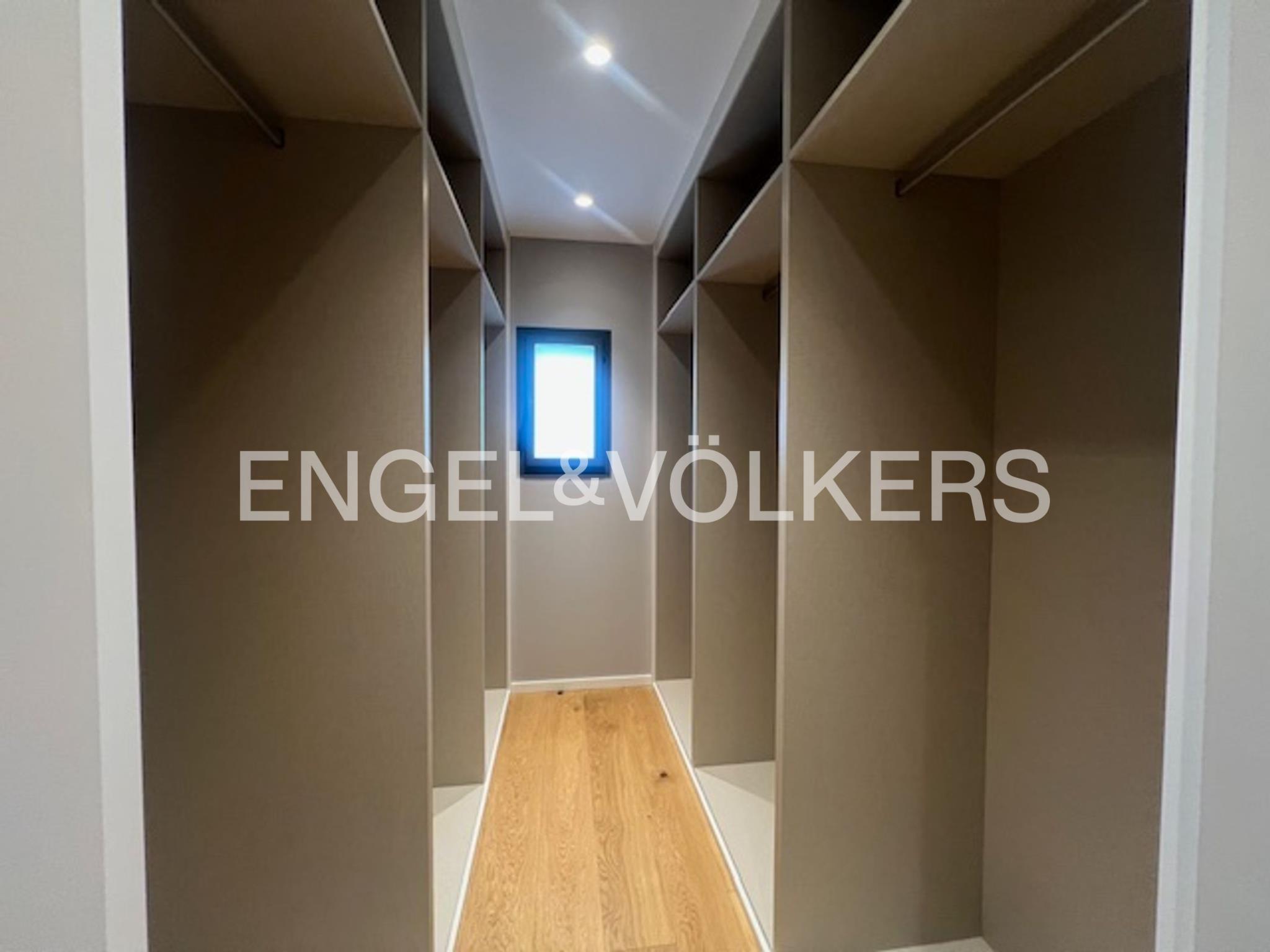 Ático de alquiler en Escaldes Engordany, 4 habitaciones, 180 metros