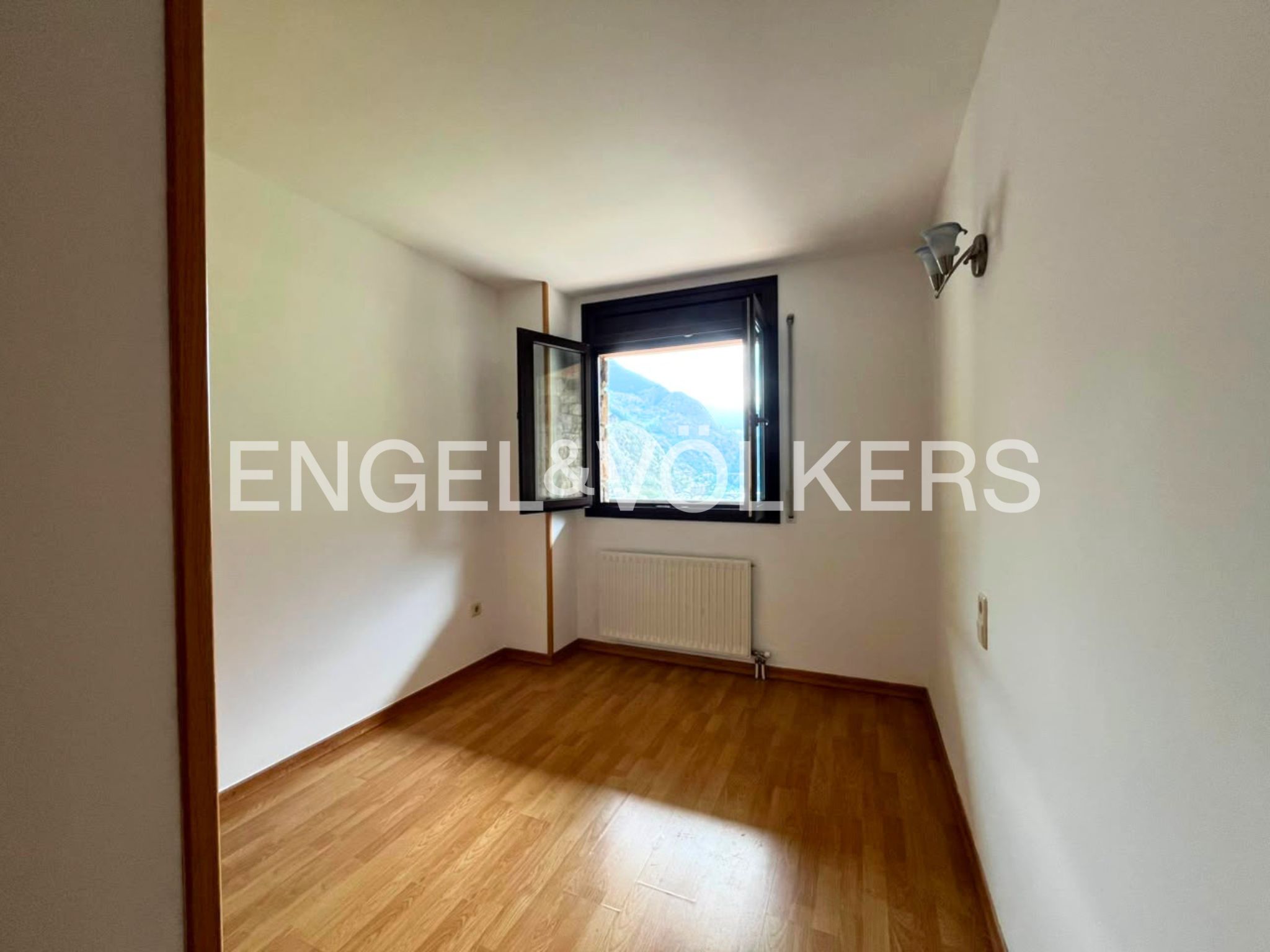 Pis de lloguer a Prats, 3 habitacions, 145 metres