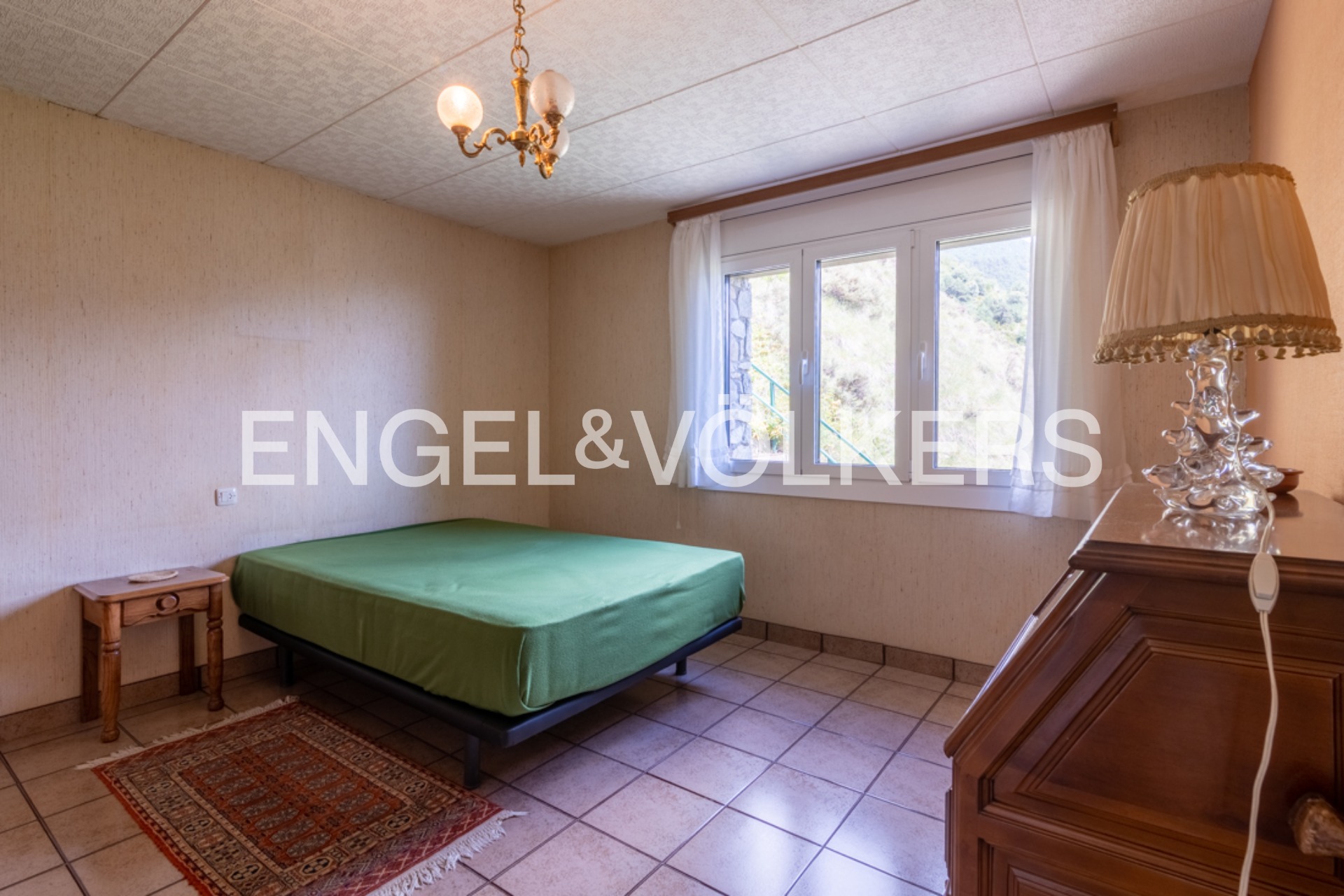 Xalet en venda a Certers, 5 habitacions, 393 metres