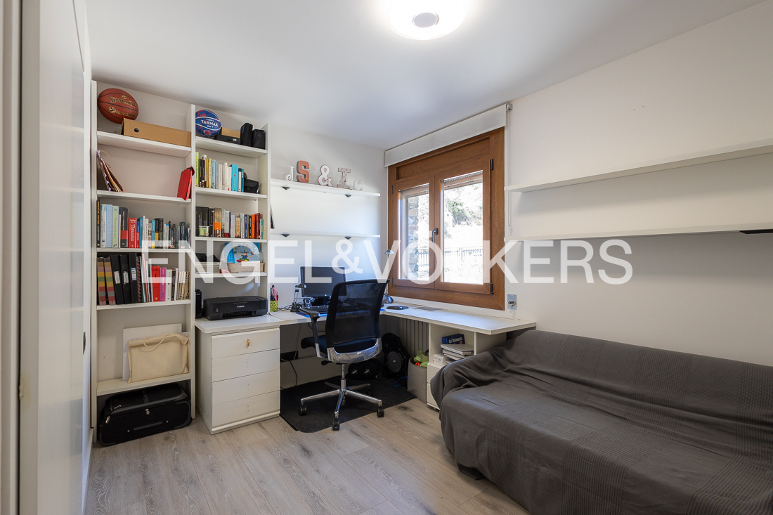 Pis en venda a Santa Coloma, 3 habitacions, 157 metres