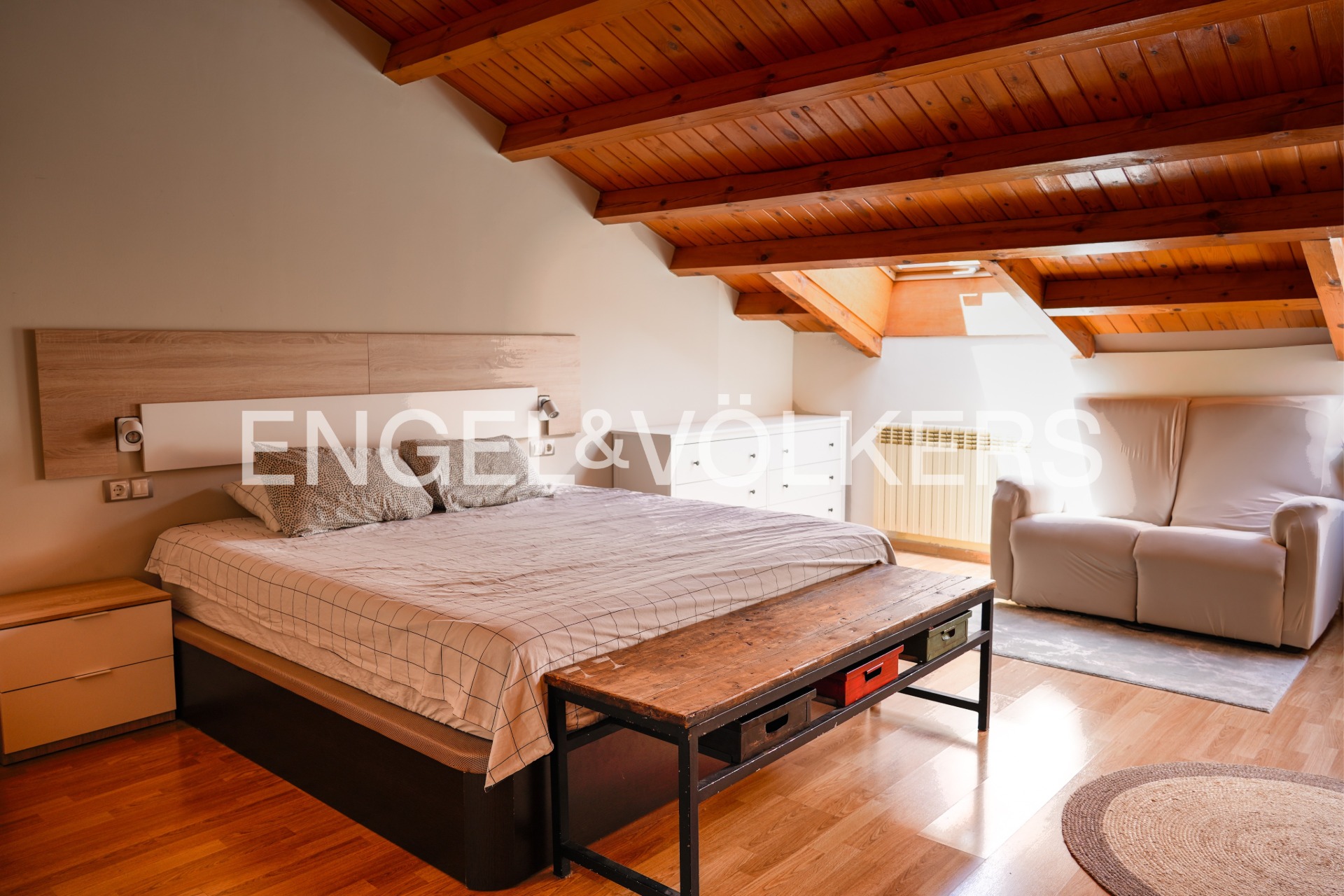 Casa adossada en venda a Ordino, 4 habitacions, 240 metres