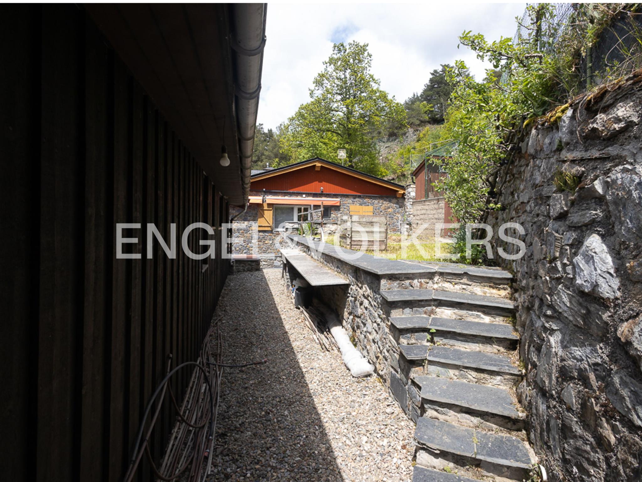 Xalet en venda a L'Aldosa de la Massana, 4 habitacions, 241 metres