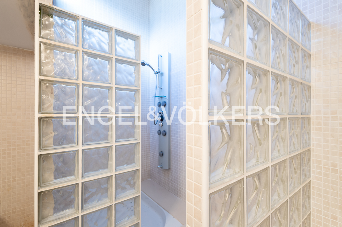 Chalet en venta en Andorra la Vella, 4 habitaciones, 450 metros