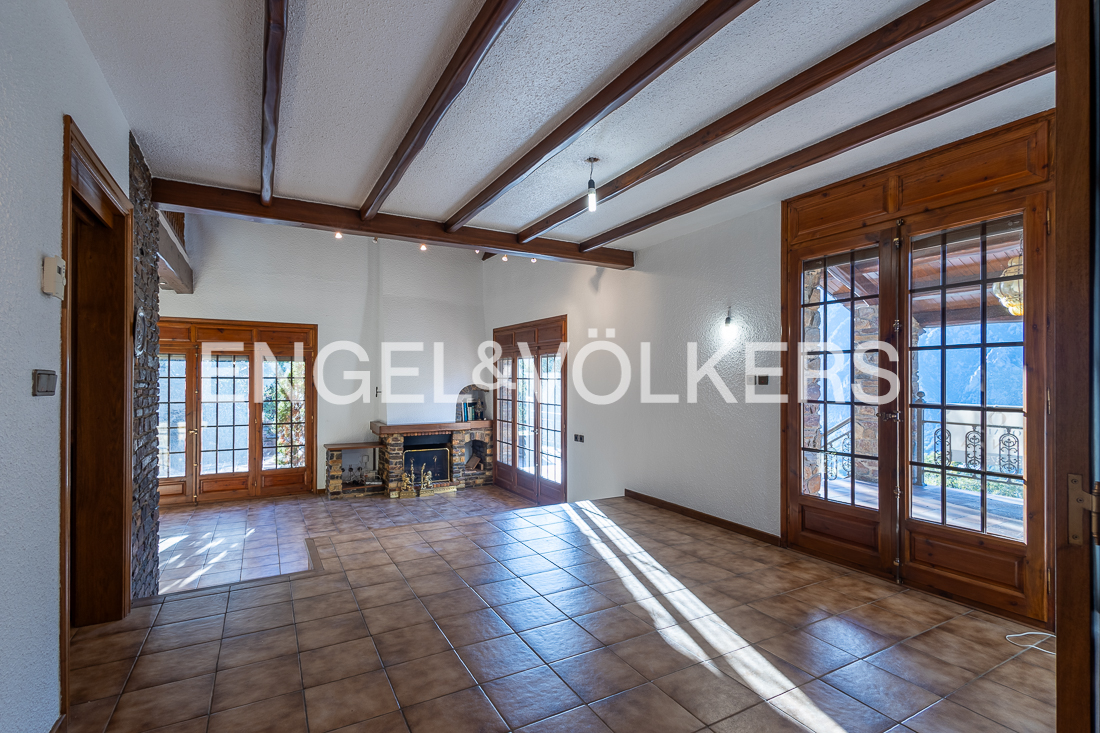Chalet en venta en Andorra la Vella, 4 habitaciones, 450 metros