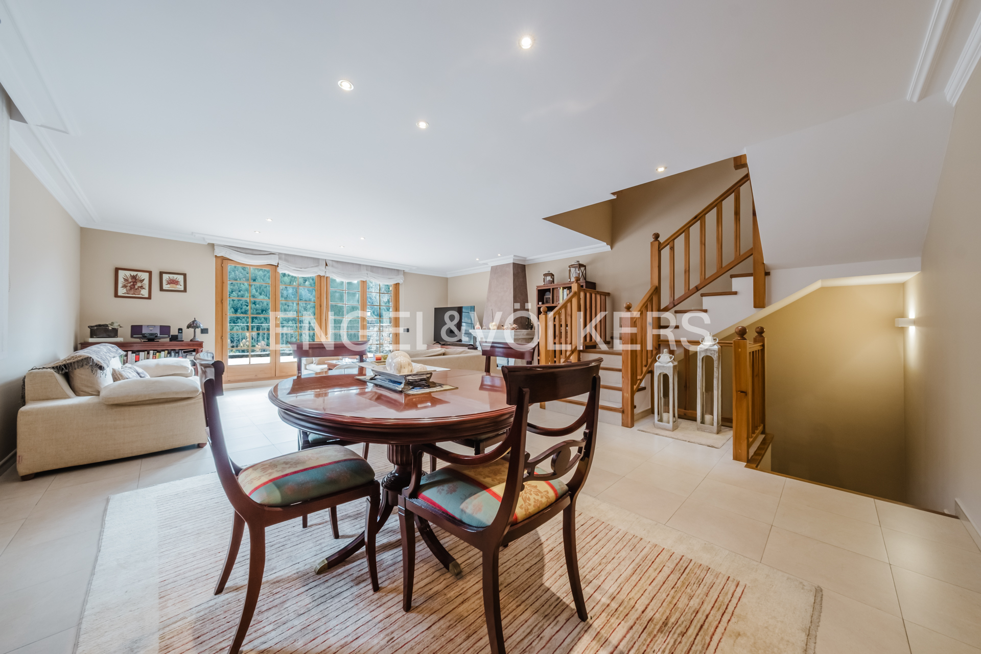 Casa adosada en venta en Arans, 4 habitaciones, 382 metros