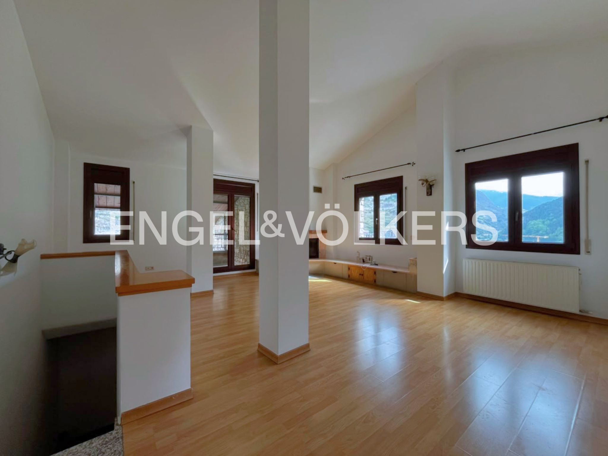 Pis de lloguer a Prats, 3 habitacions, 145 metres