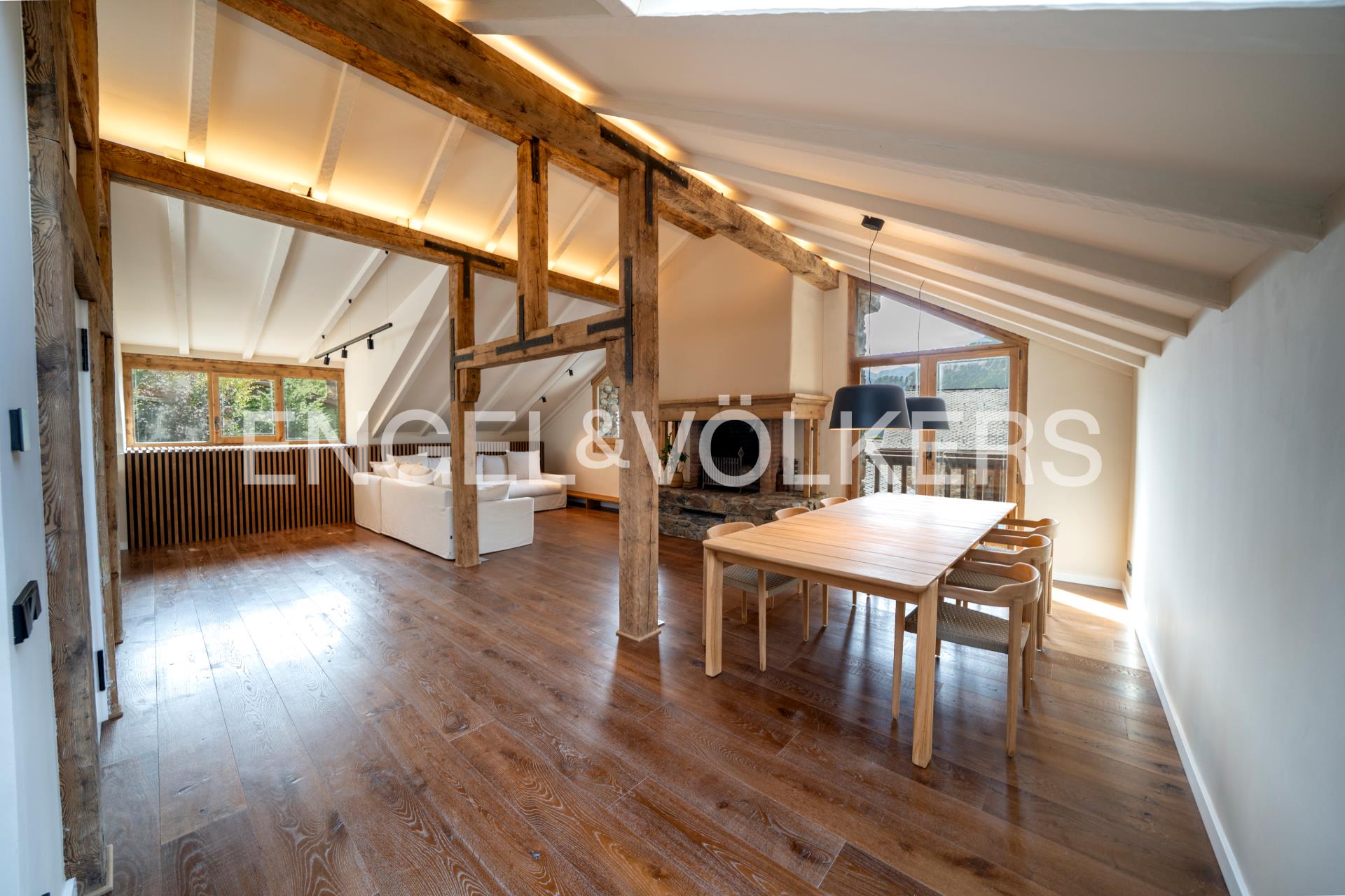 Casa adossada en venda a Ordino, 4 habitacions, 243 metres
