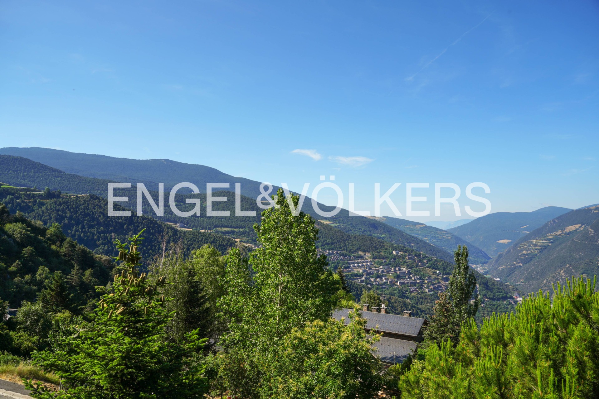 Xalet en venda a Certers, 5 habitacions, 393 metres