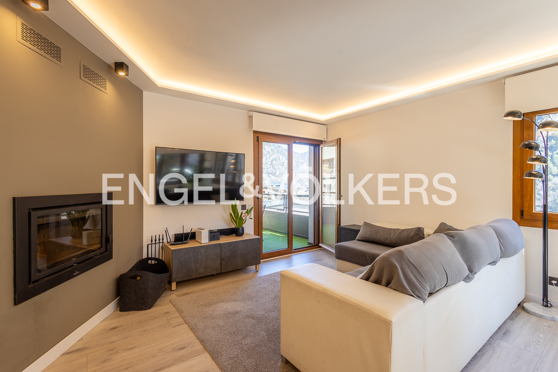 Pis en venda a Santa Coloma, 3 habitacions, 157 metres