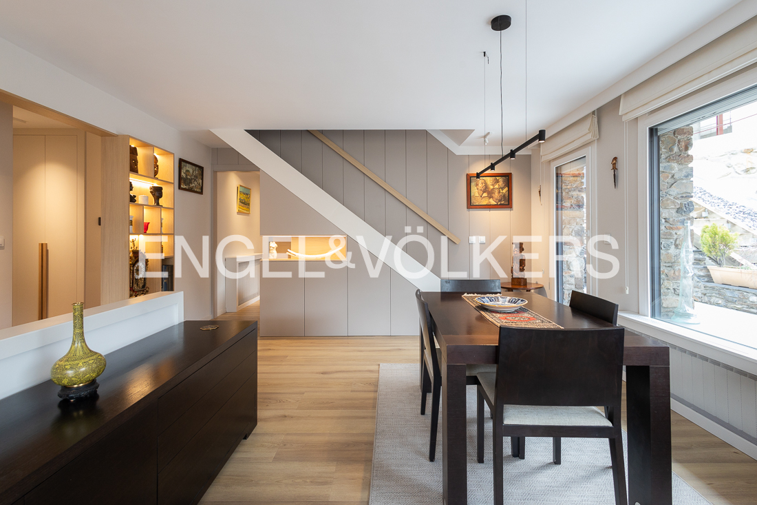 Xalet en venda a Anyós, 5 habitacions, 315 metres