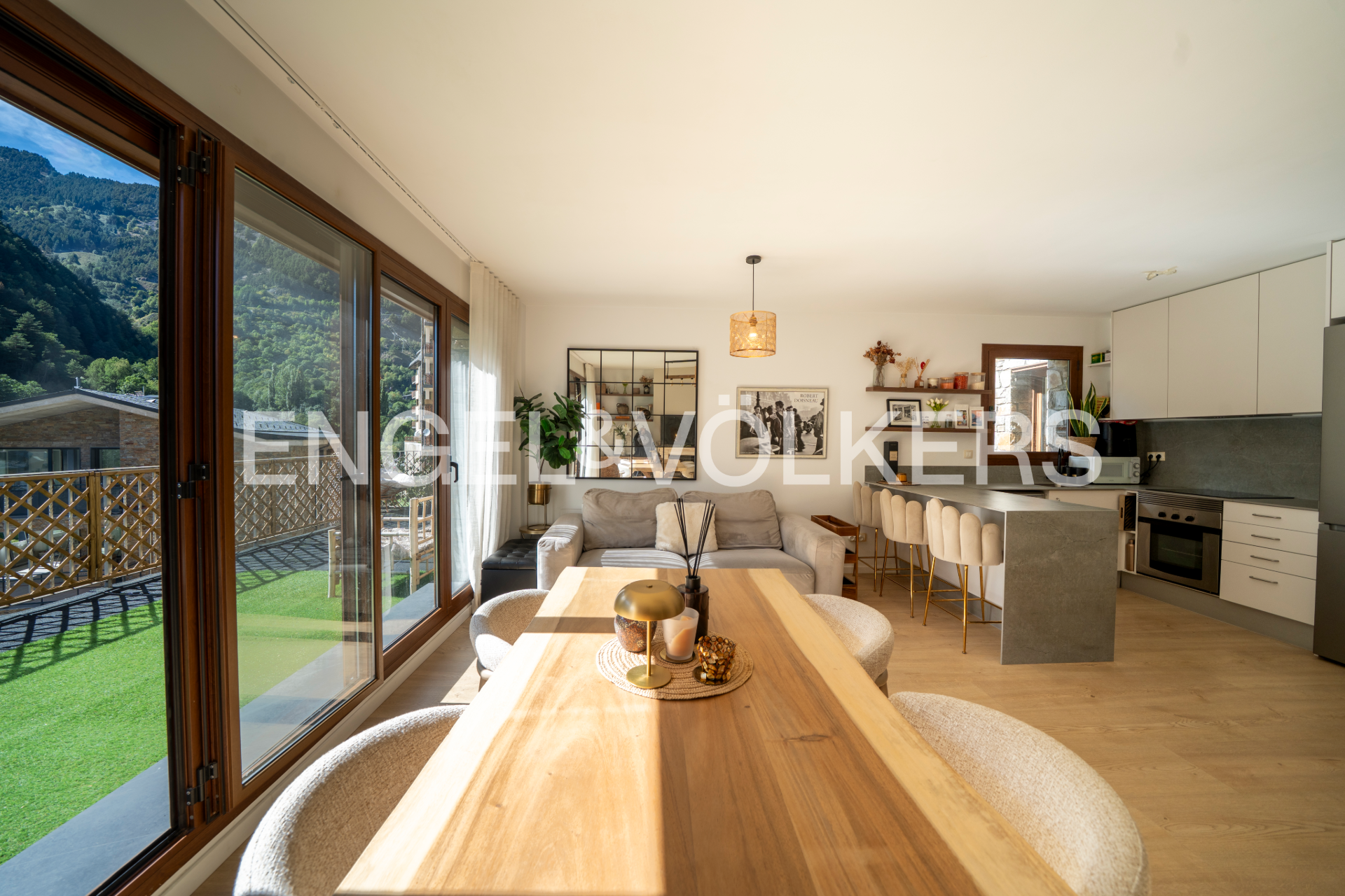 Pis en venda a Arinsal, 2 habitacions, 97 metres