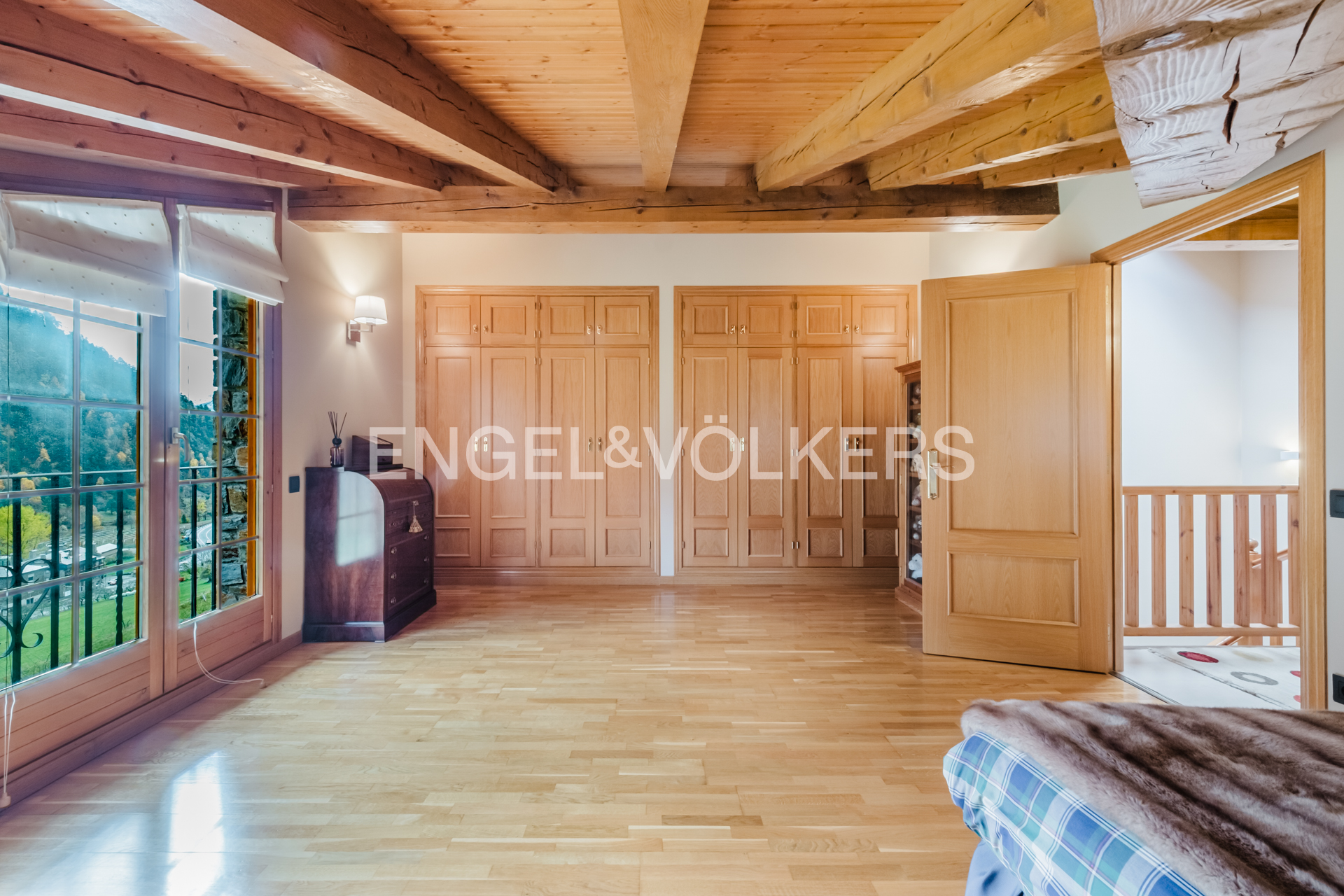 Casa adossada en venda a Arans, 4 habitacions, 382 metres