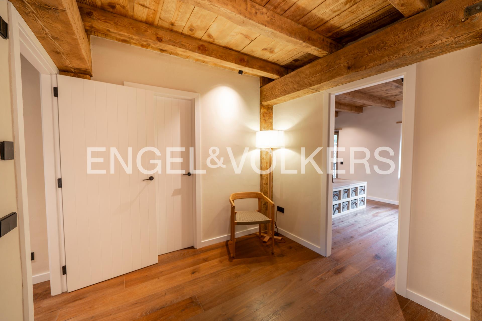 Casa adossada en venda a Ordino, 4 habitacions, 243 metres