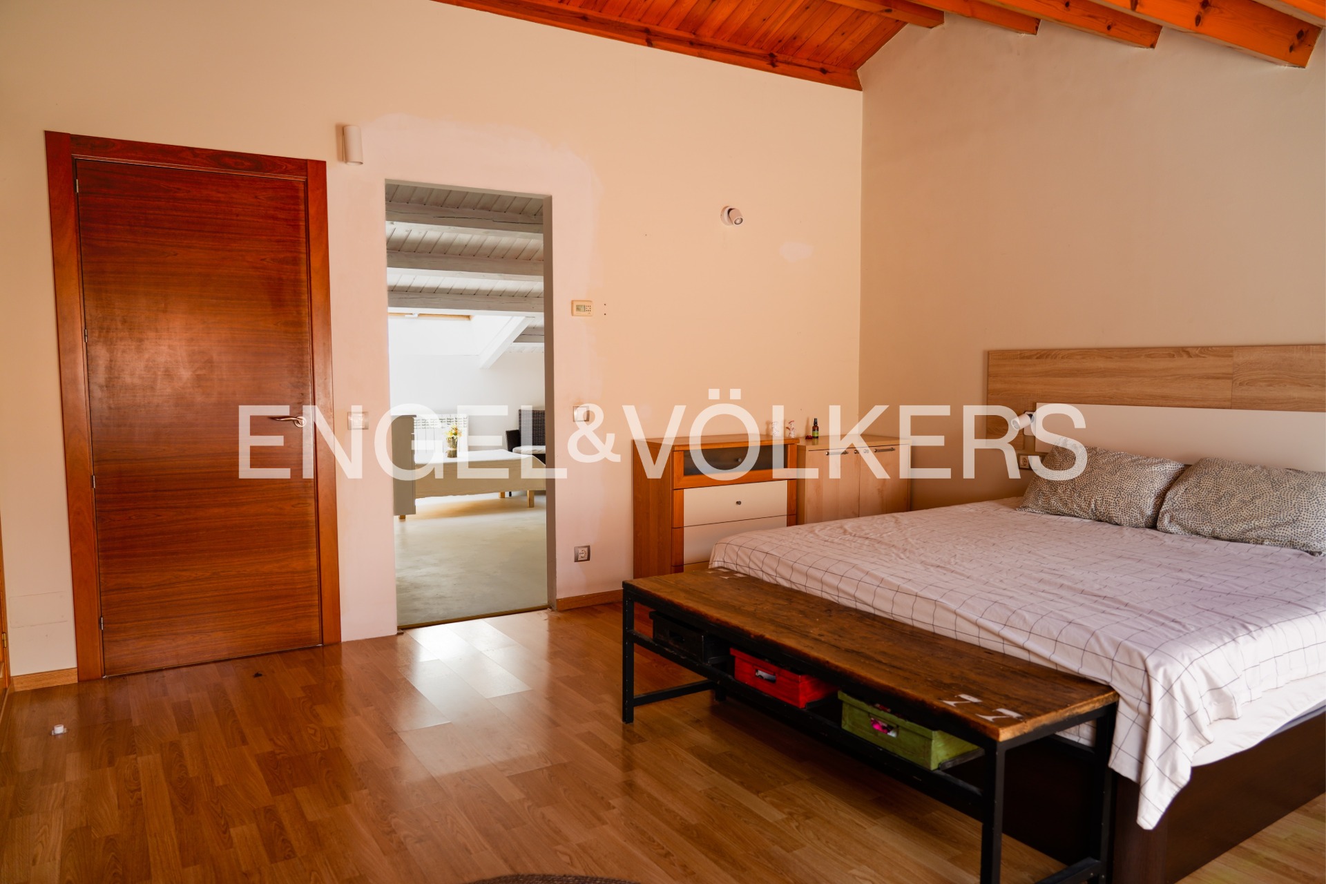 Casa adossada en venda a Ordino, 4 habitacions, 240 metres