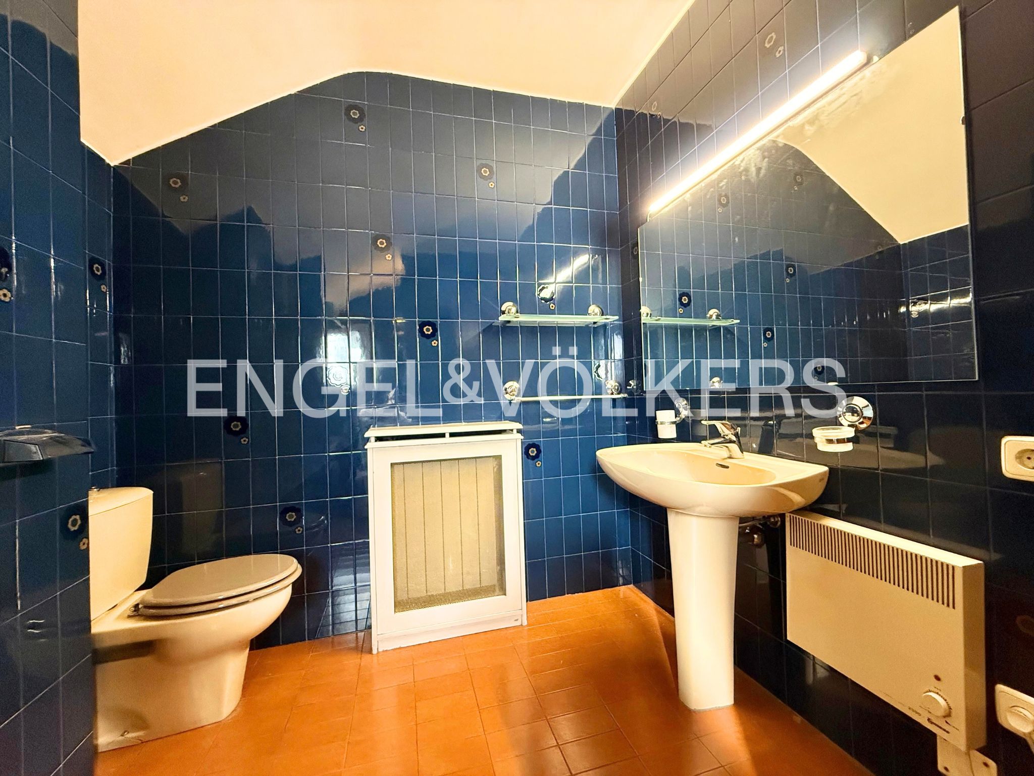Àtic de lloguer a Santa Coloma, 4 habitacions, 211 metres