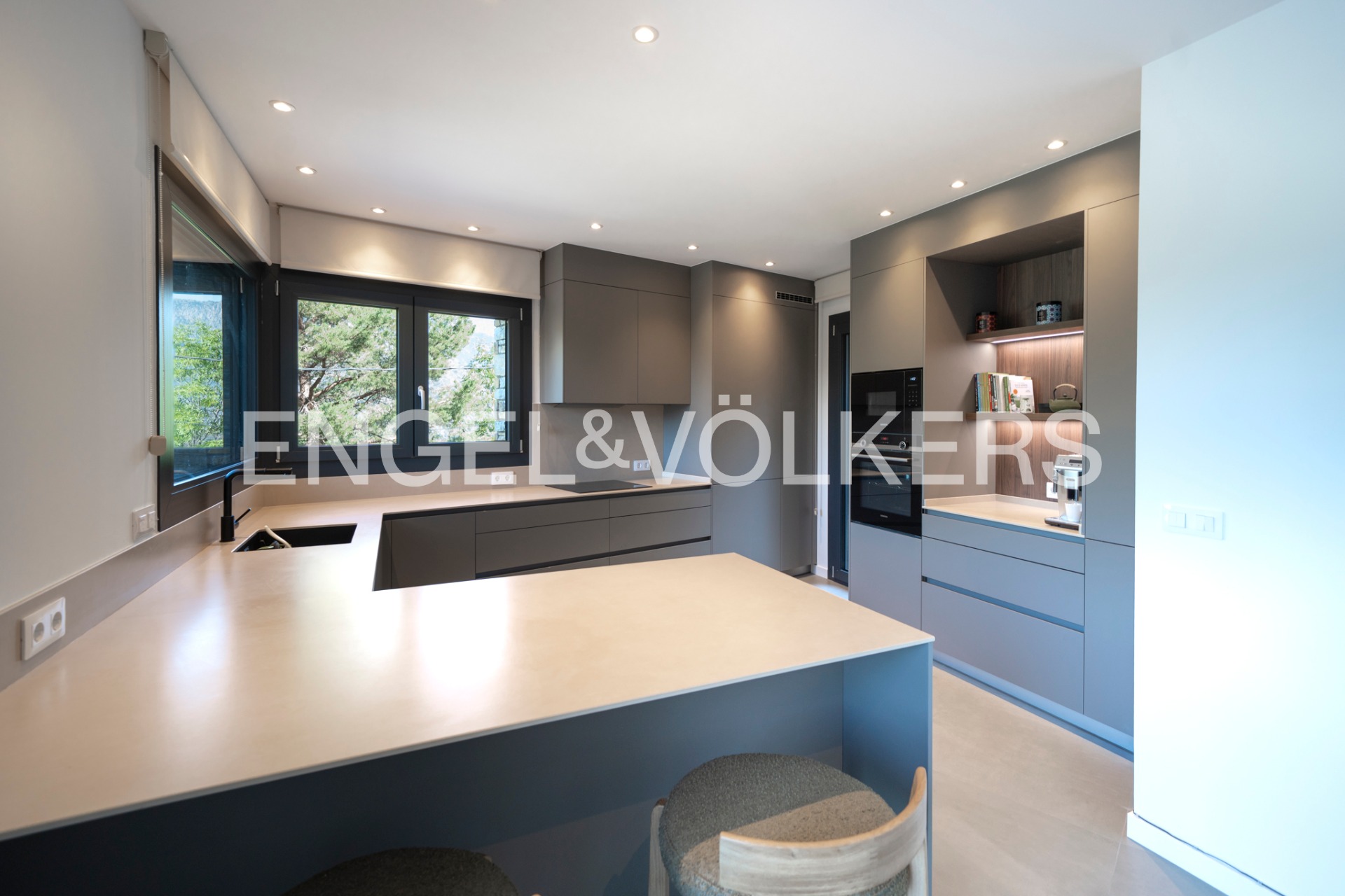 Xalet en venda a Aubinyà, 4 habitacions, 364 metres