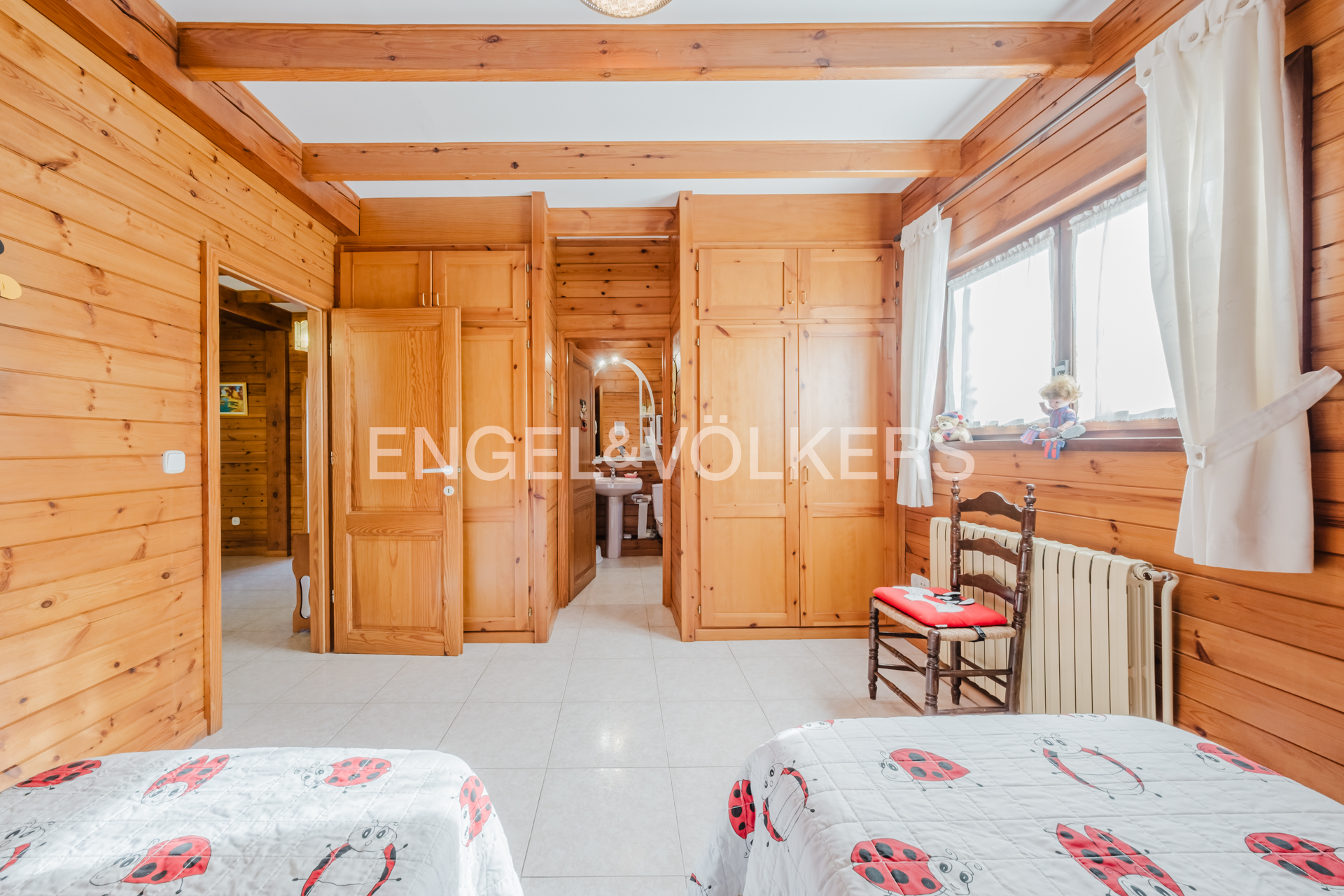 Chalet en venta en Certers, 8 habitaciones, 603 metros