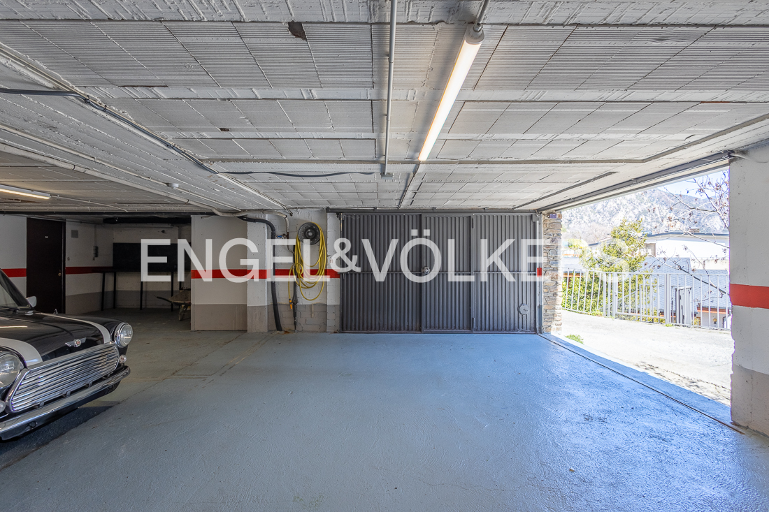 Pis en venda a Santa Coloma, 3 habitacions, 157 metres