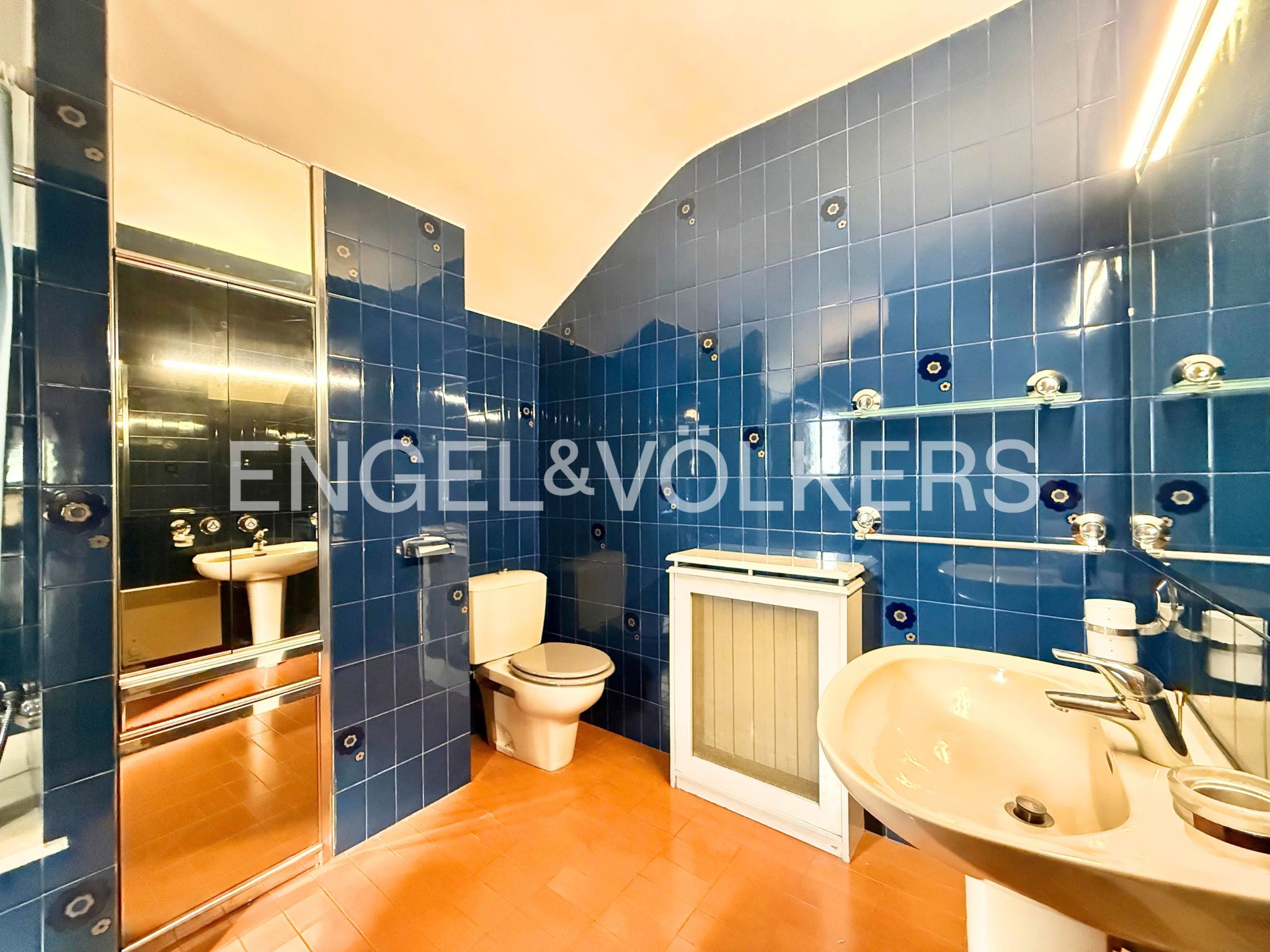 Àtic de lloguer a Santa Coloma, 4 habitacions, 211 metres