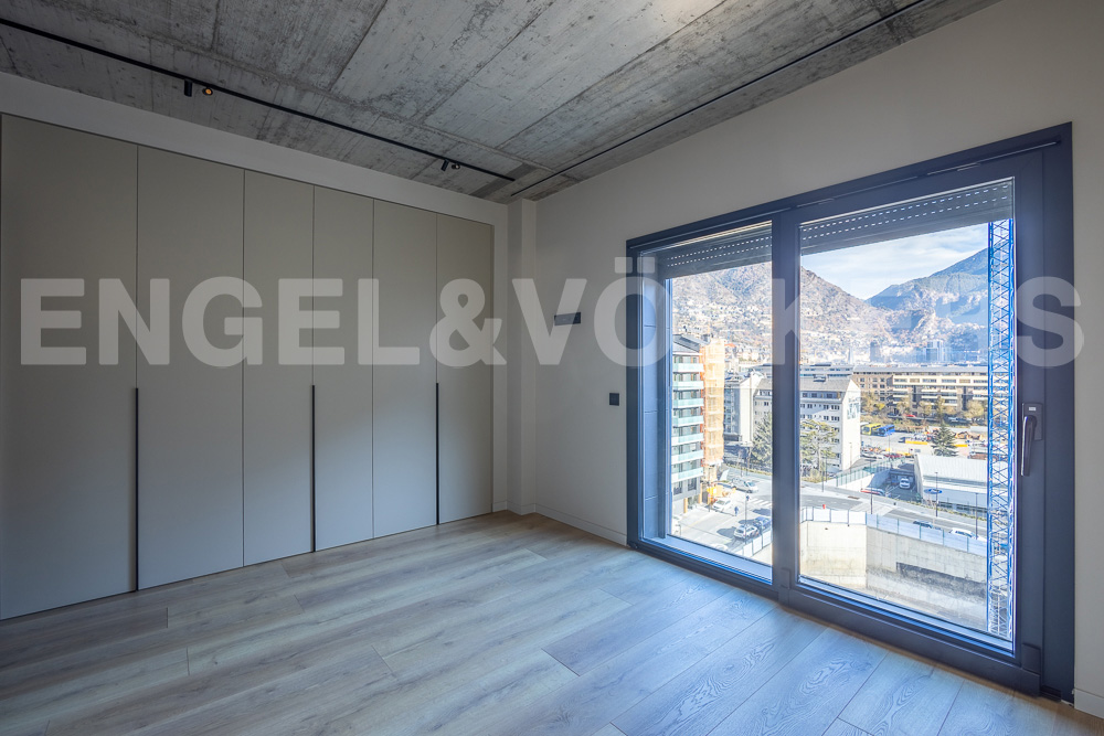 Àtic de lloguer a Andorra la Vella, 3 habitacions, 289 metres