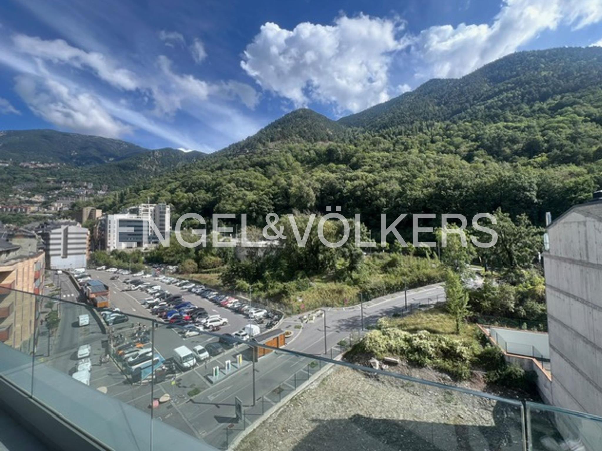 Ático de alquiler en Escaldes Engordany, 4 habitaciones, 180 metros
