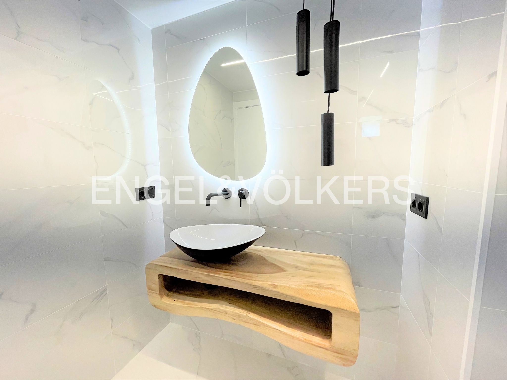 Pis de lloguer a Andorra la Vella, 3 habitacions, 121 metres
