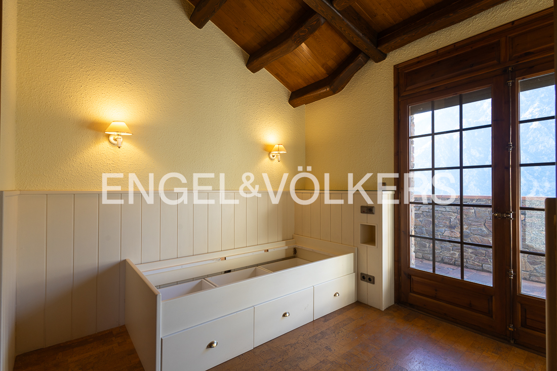 Chalet en venta en Andorra la Vella, 4 habitaciones, 450 metros