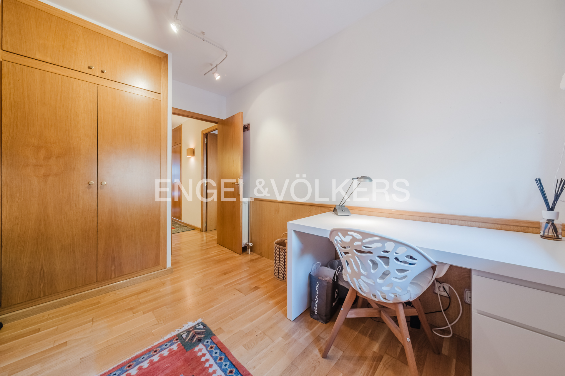 Pis en venda a La Cortinada, 4 habitacions, 193 metres