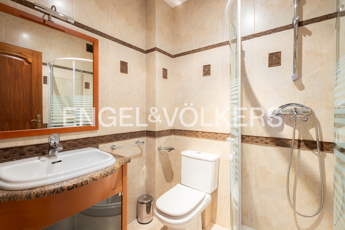 Chalet en venta en L'Aldosa de la Massana, 4 habitaciones, 364 metros