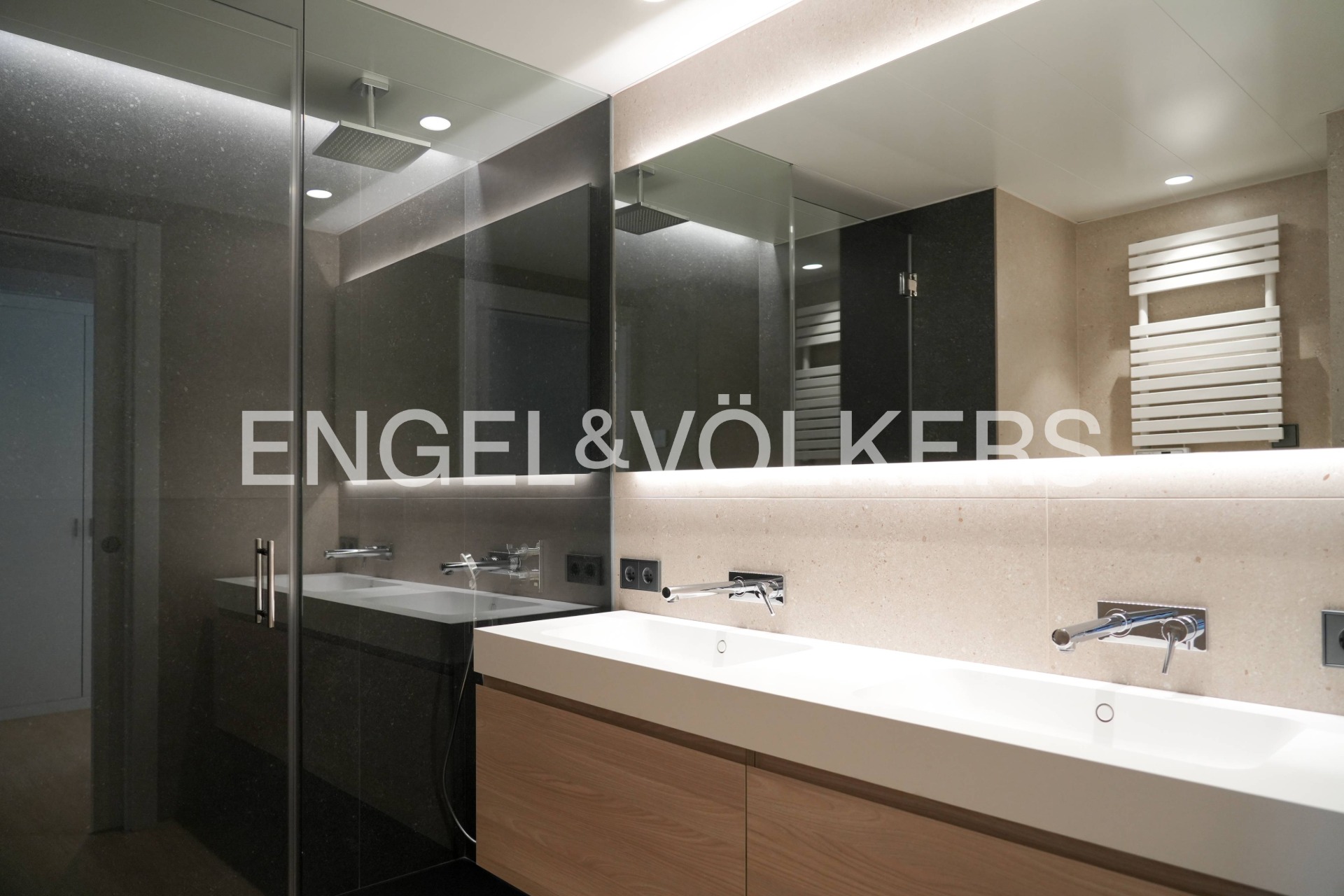Ático en venta en Escaldes Engordany, 4 habitaciones, 187 metros