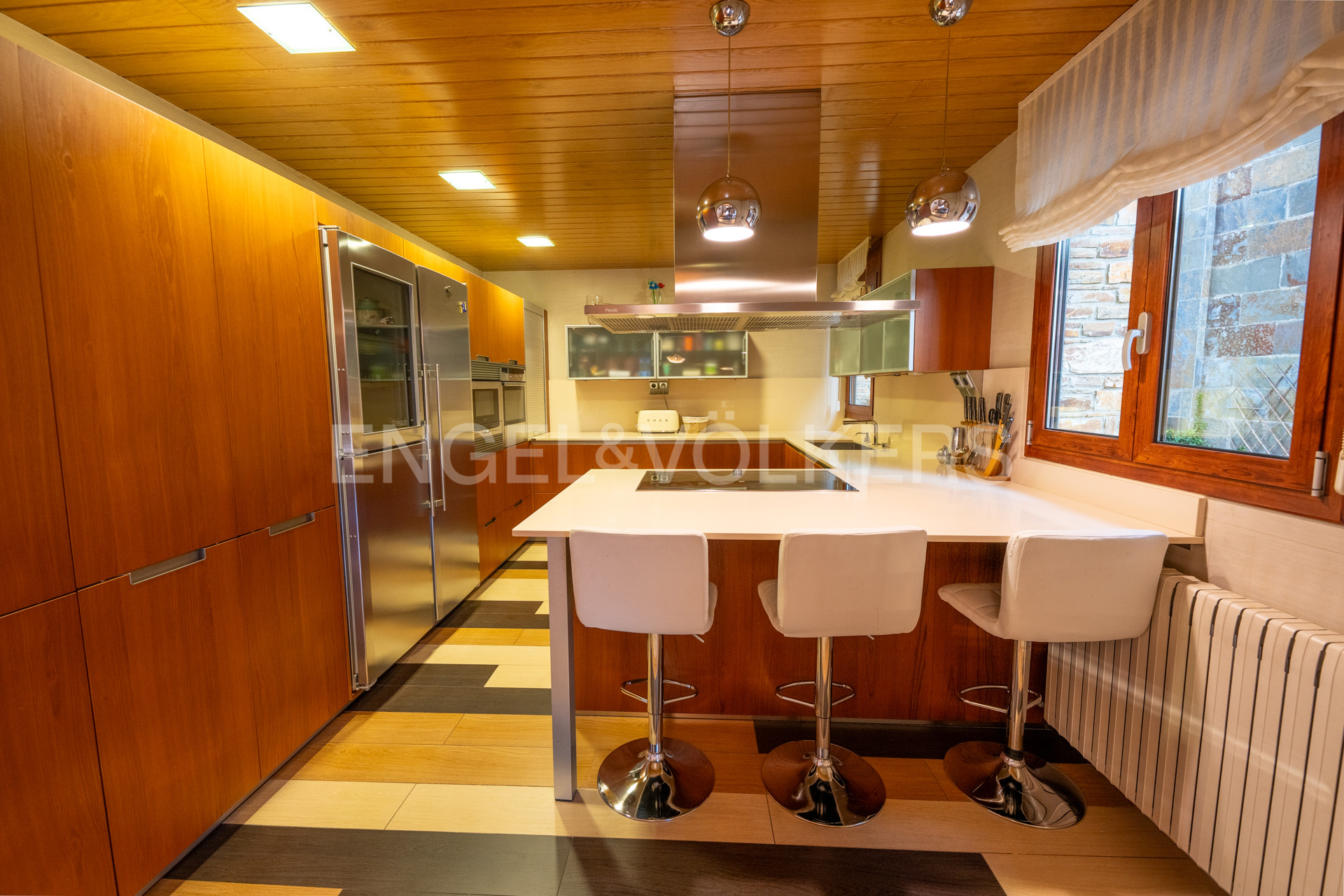 Chalet en venta en Aixirivall, 4 habitaciones, 488 metros